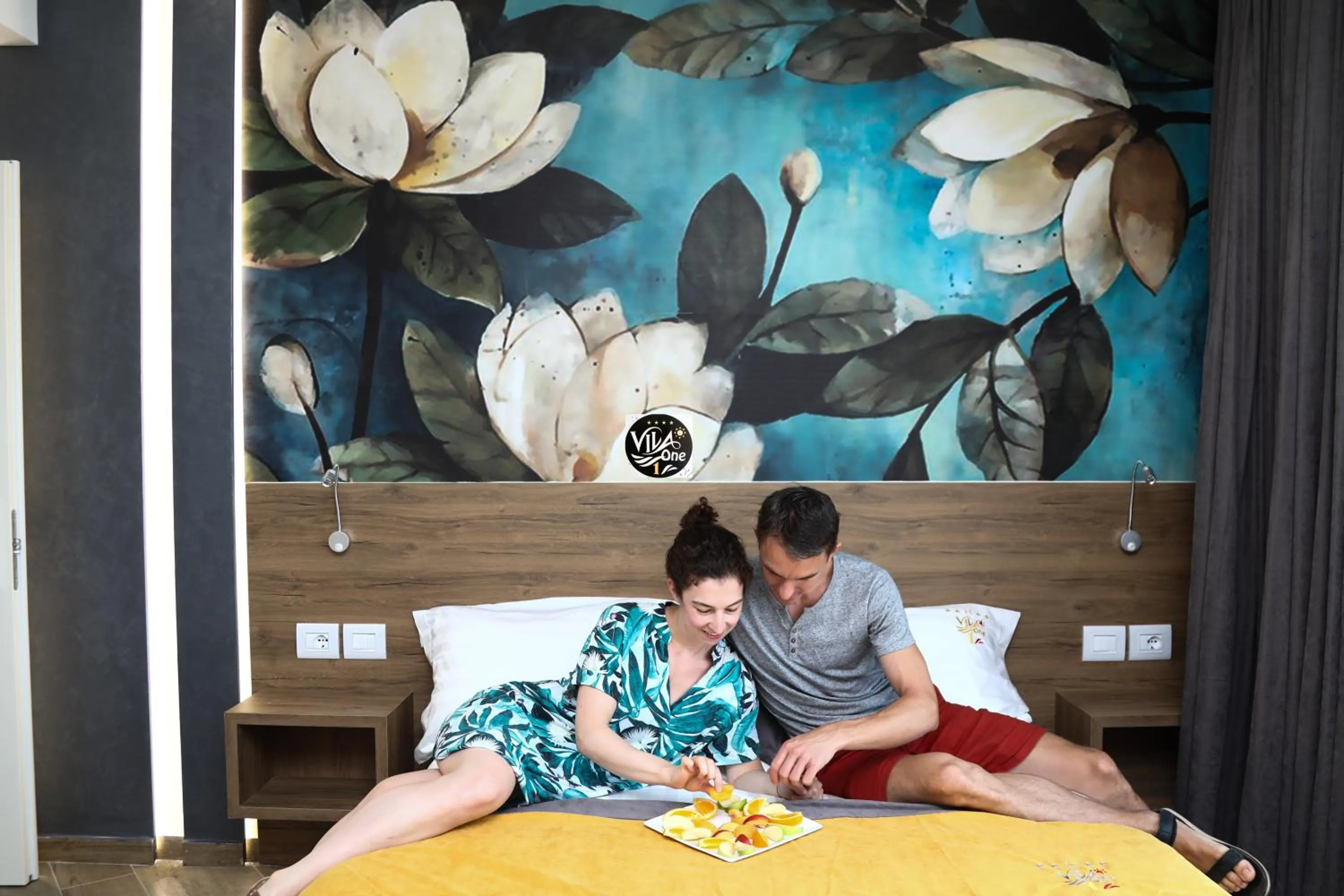 People, Bed in Vila One Beach Hotel