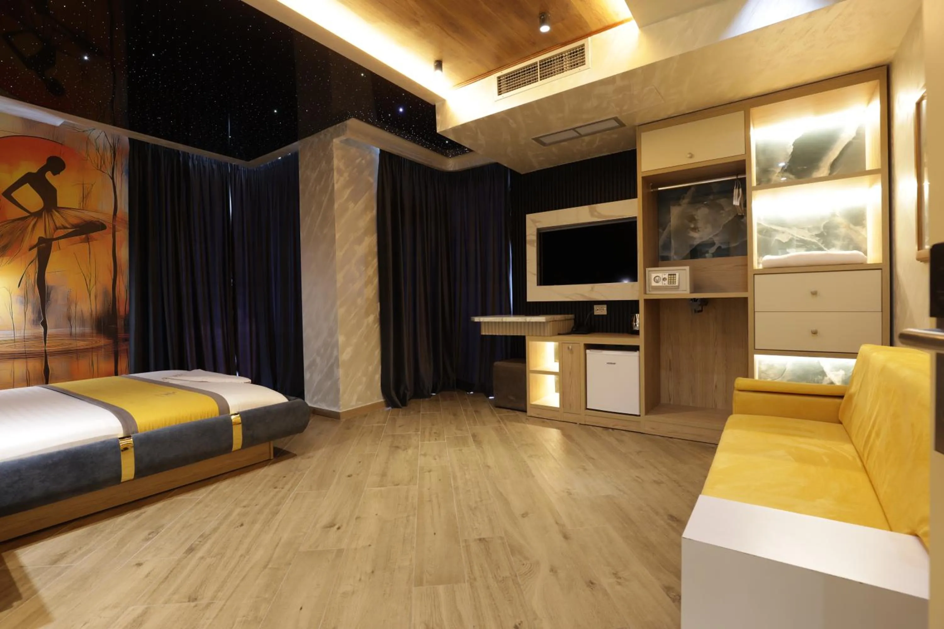 Bed in Vila One Beach Hotel