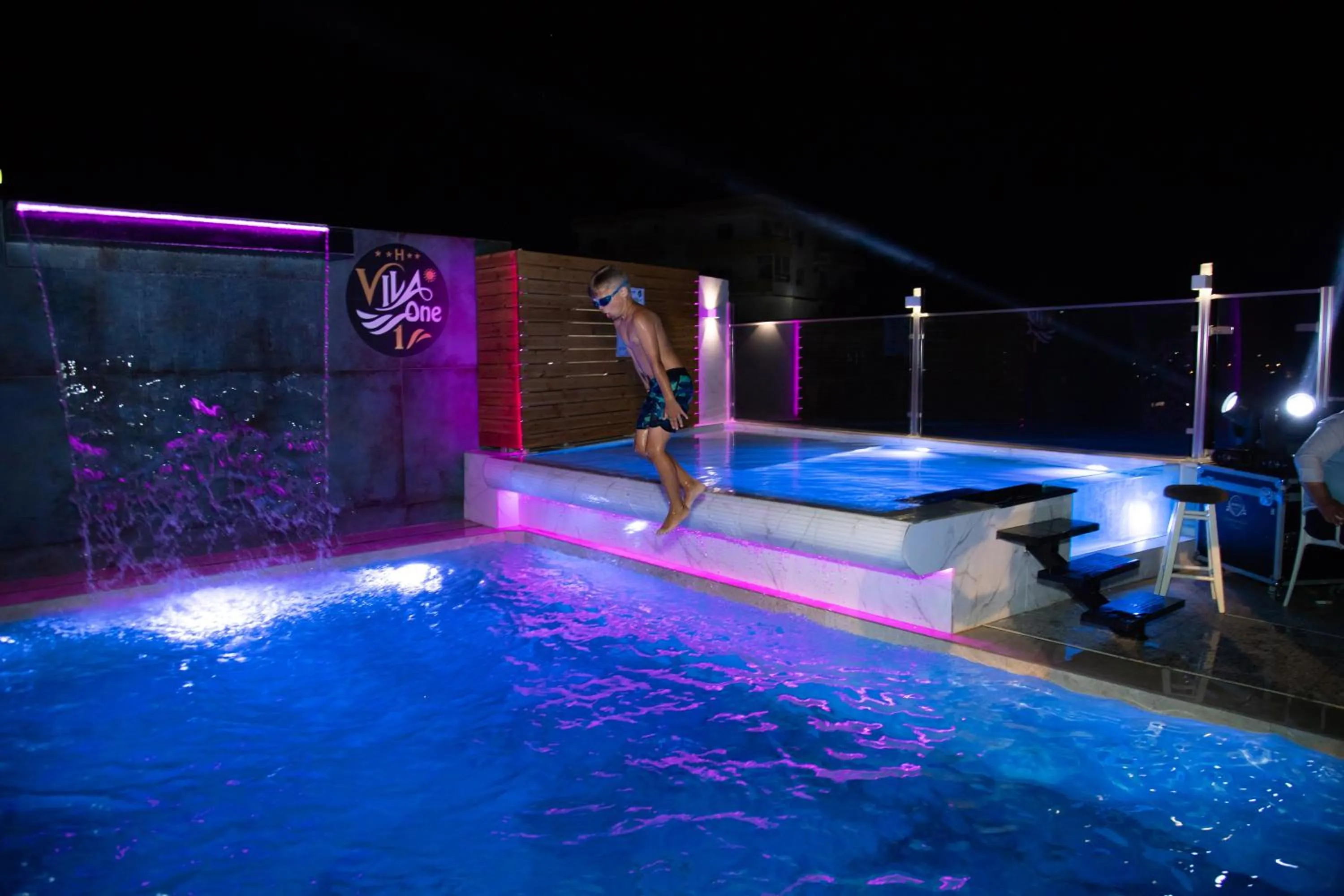 Pool view in Vila One Beach Hotel