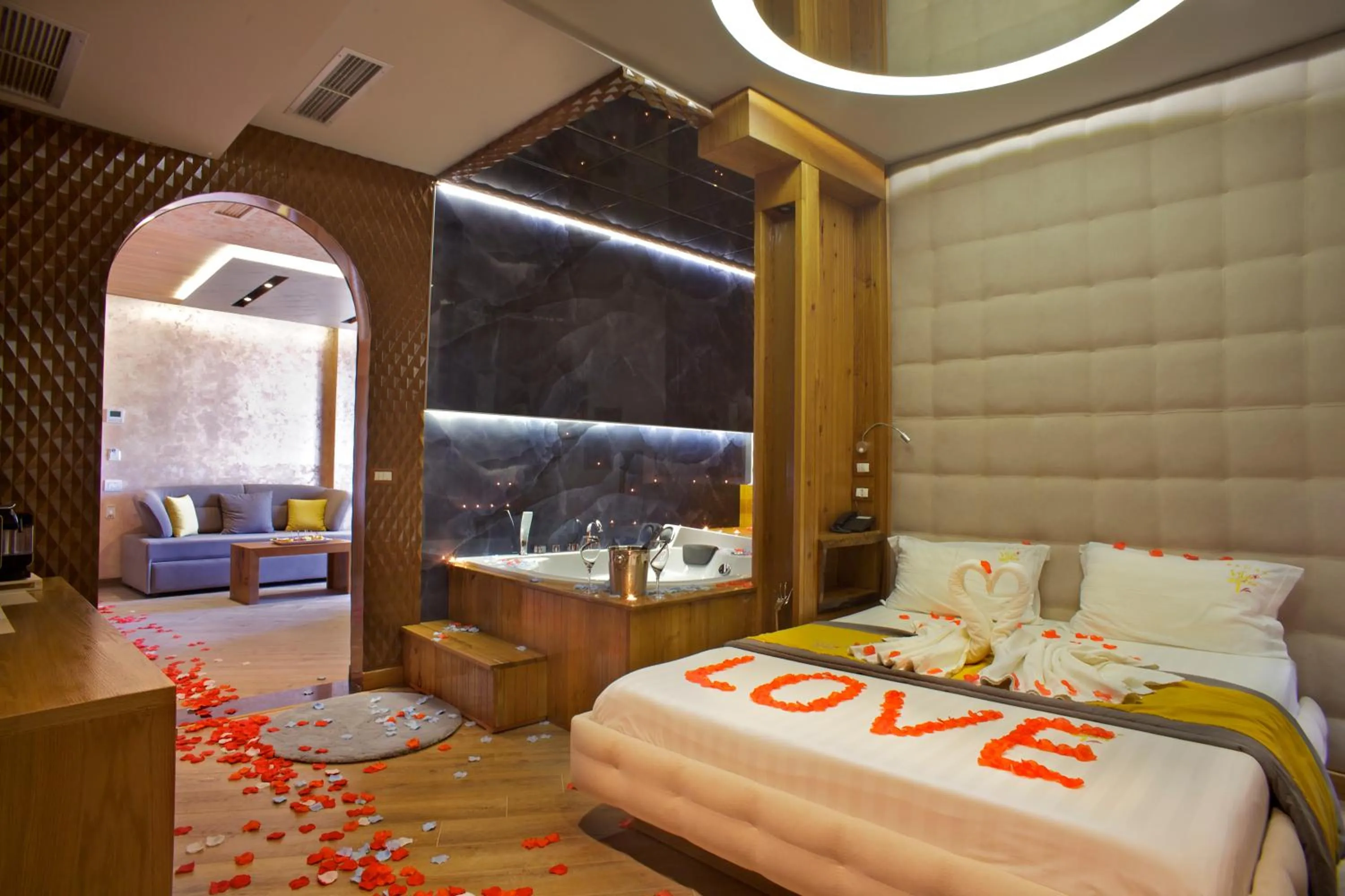 Photo of the whole room, Bed in Vila One Beach Hotel