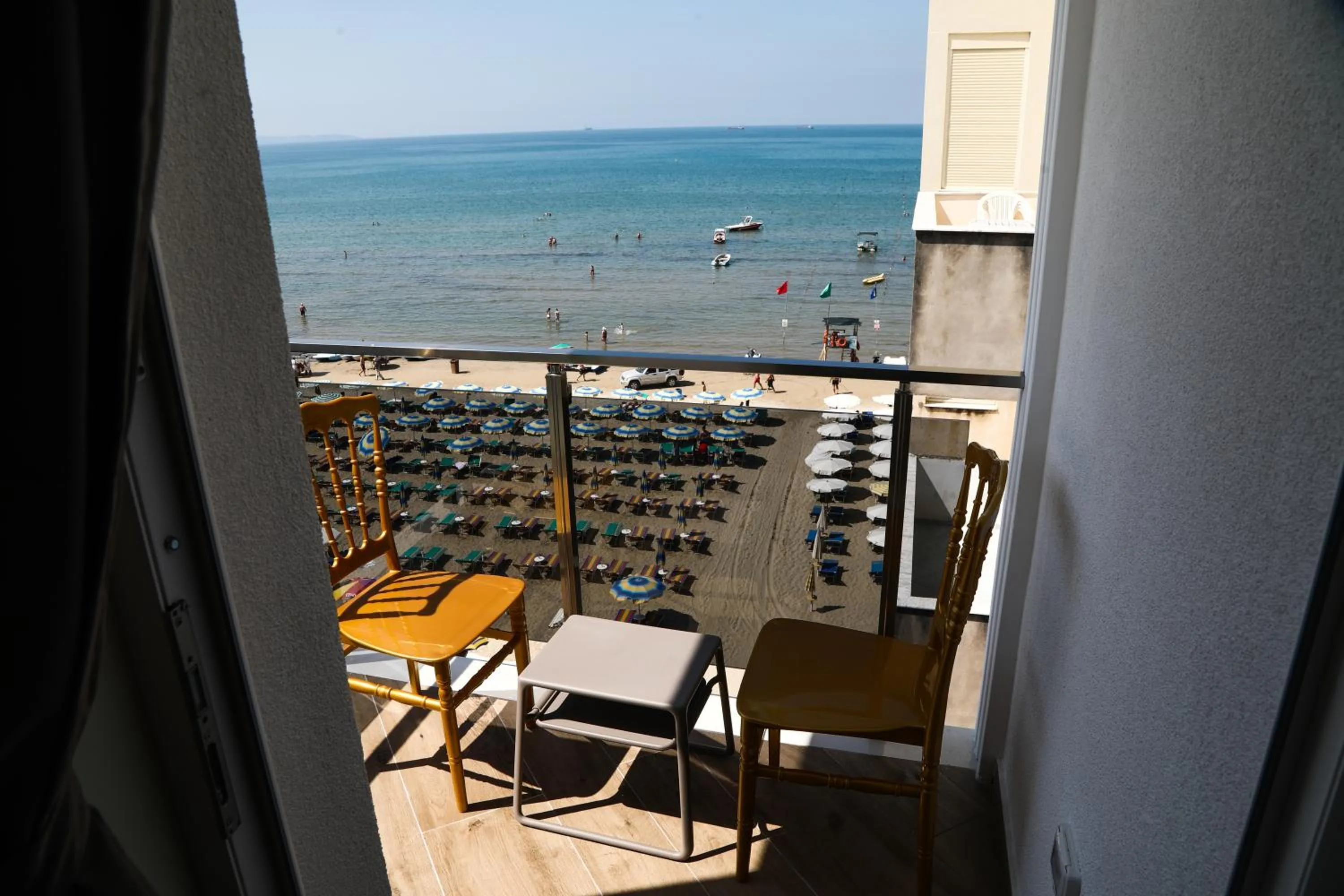 Balcony/Terrace in Vila One Beach Hotel