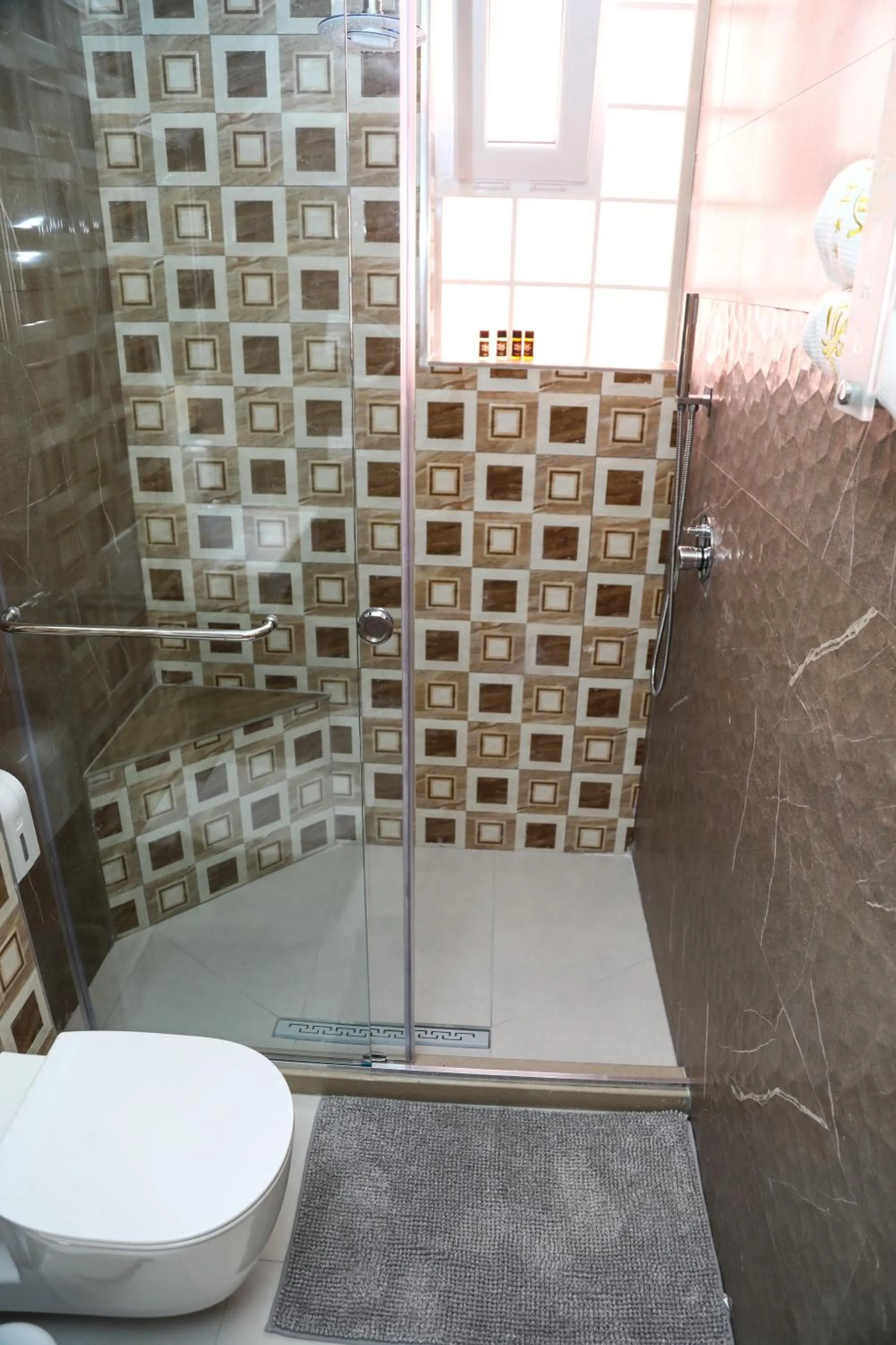 Bathroom in Vila One Beach Hotel