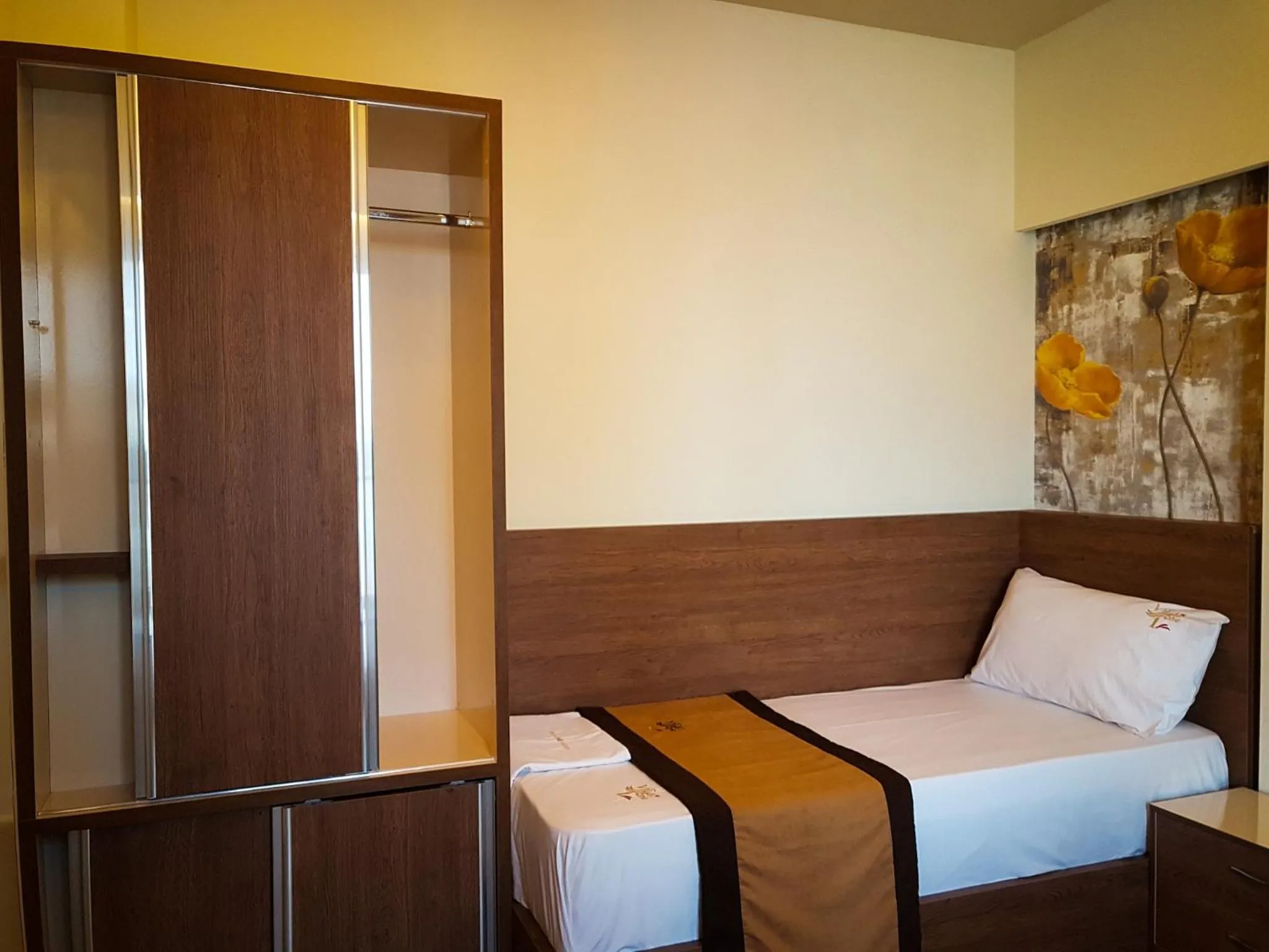 Bedroom in Vila One Beach Hotel