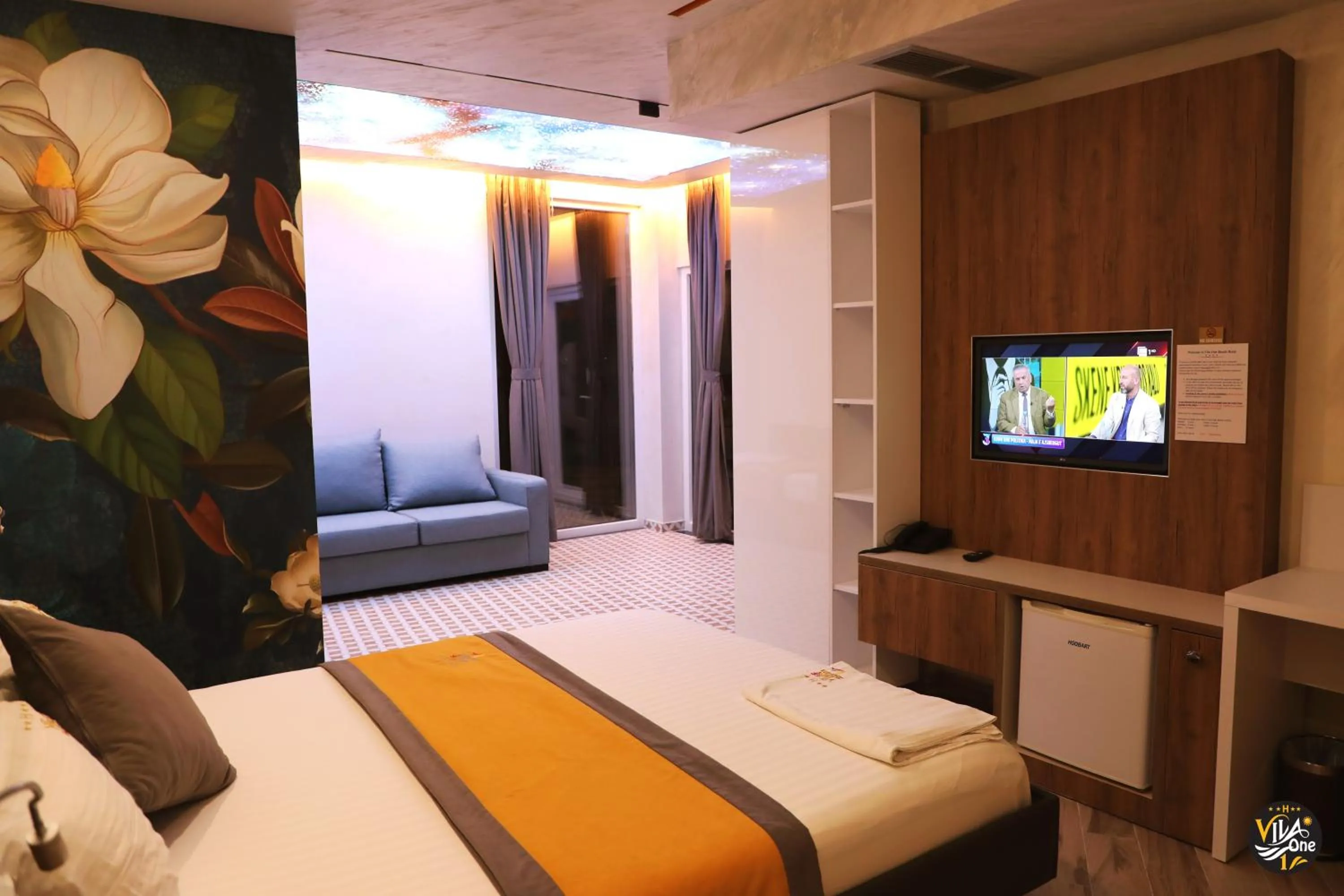 Bed in Vila One Beach Hotel