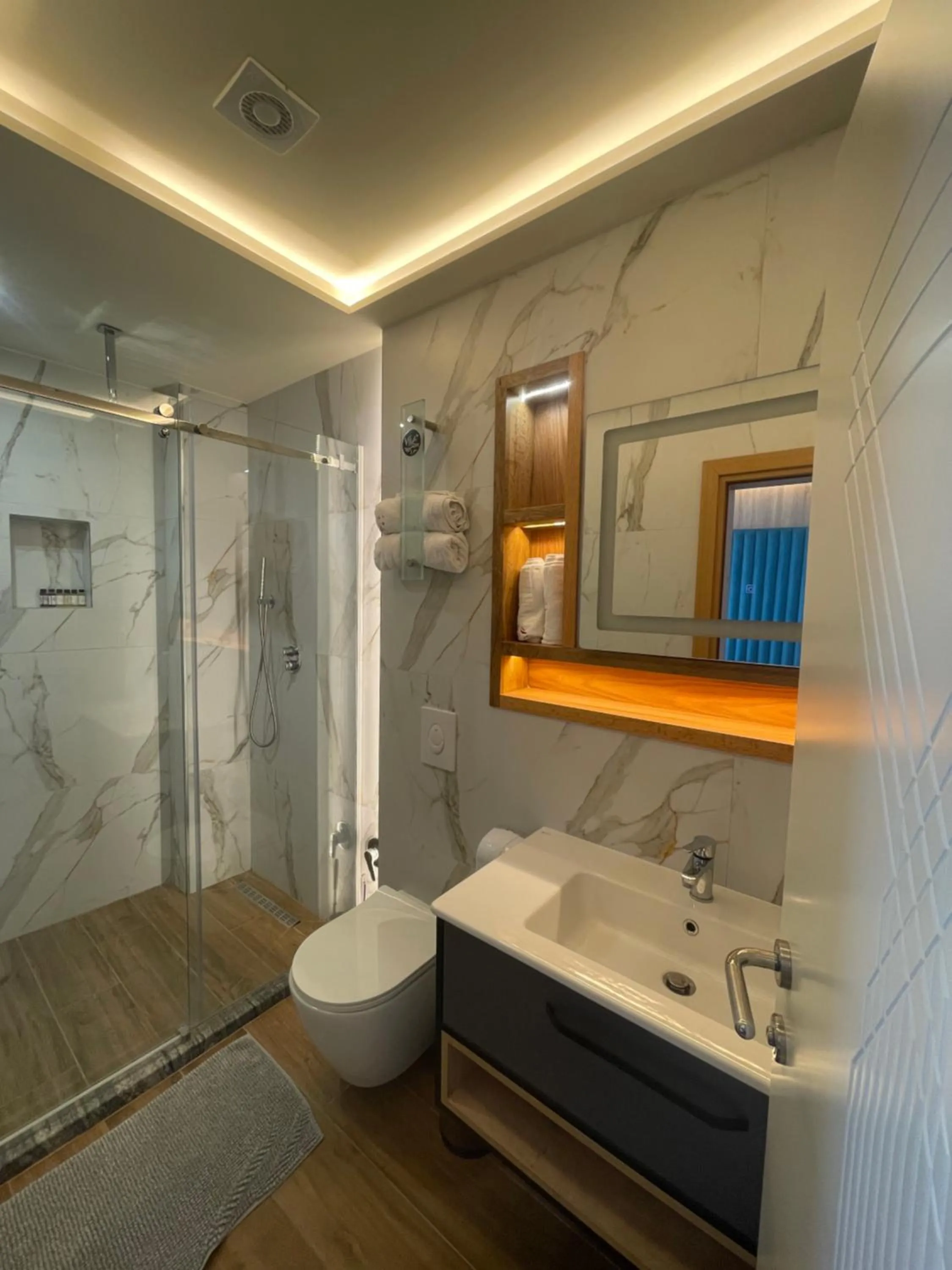 Bathroom in Vila One Beach Hotel