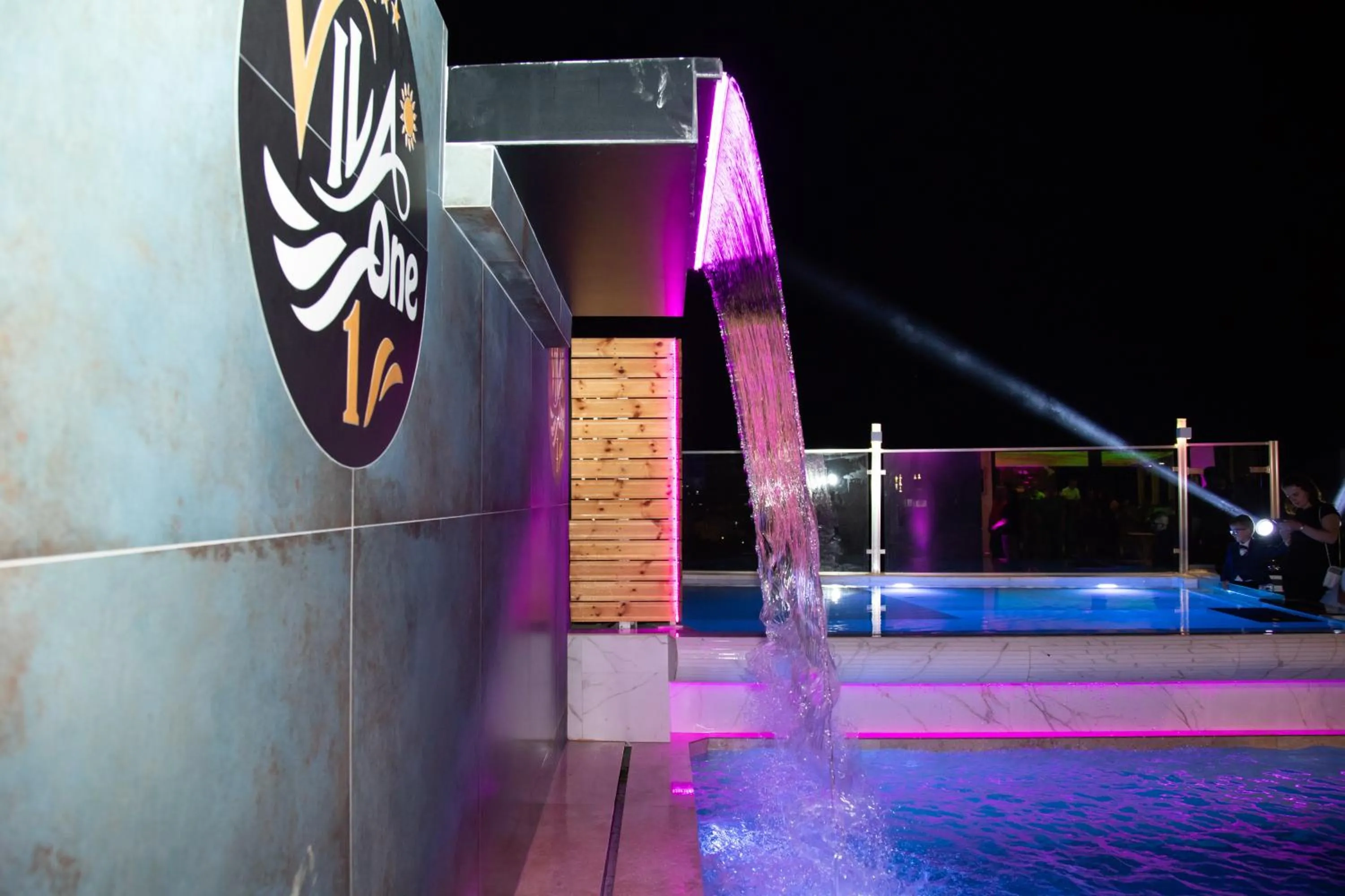 Swimming pool in Vila One Beach Hotel