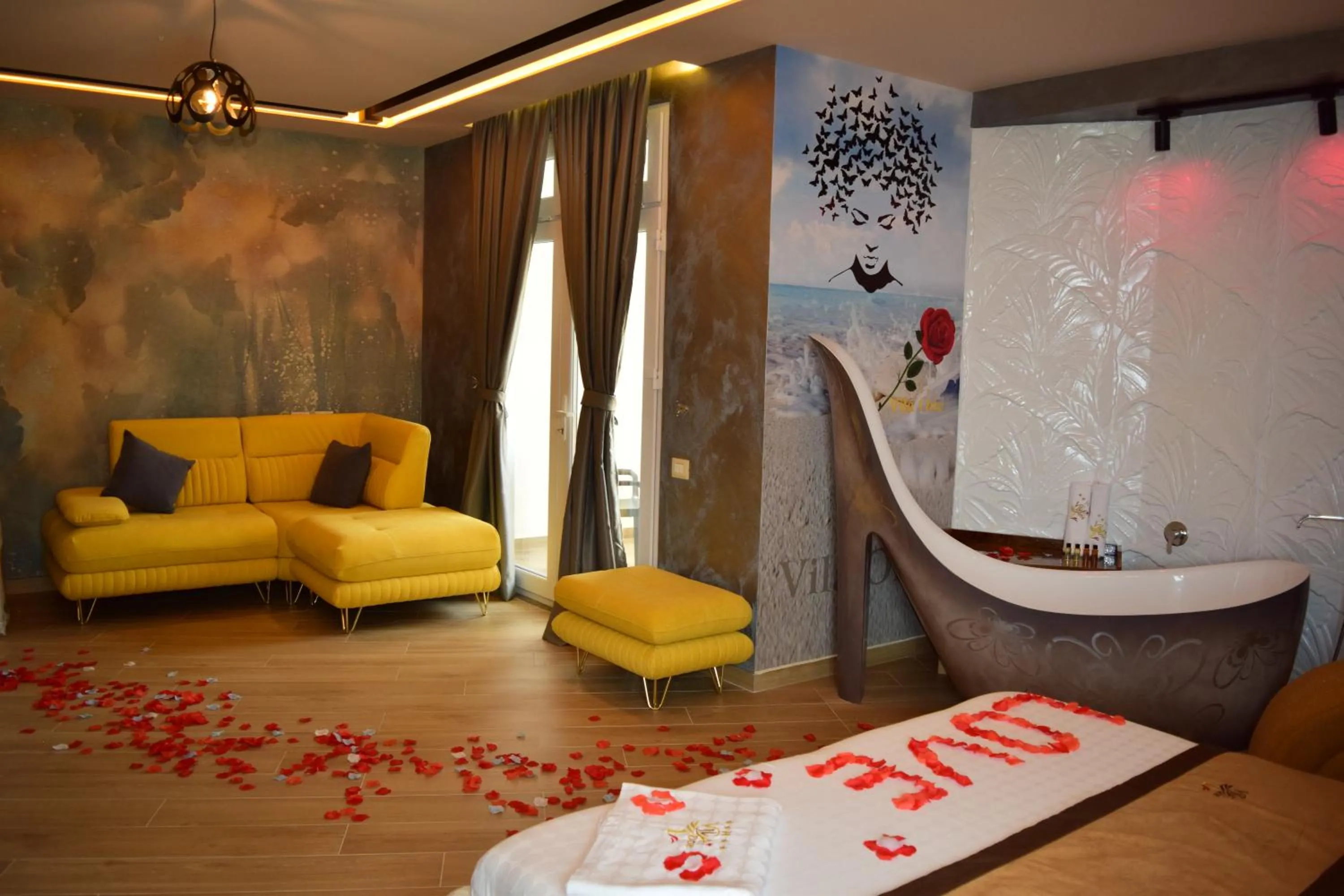 Living room, Bed in Vila One Beach Hotel