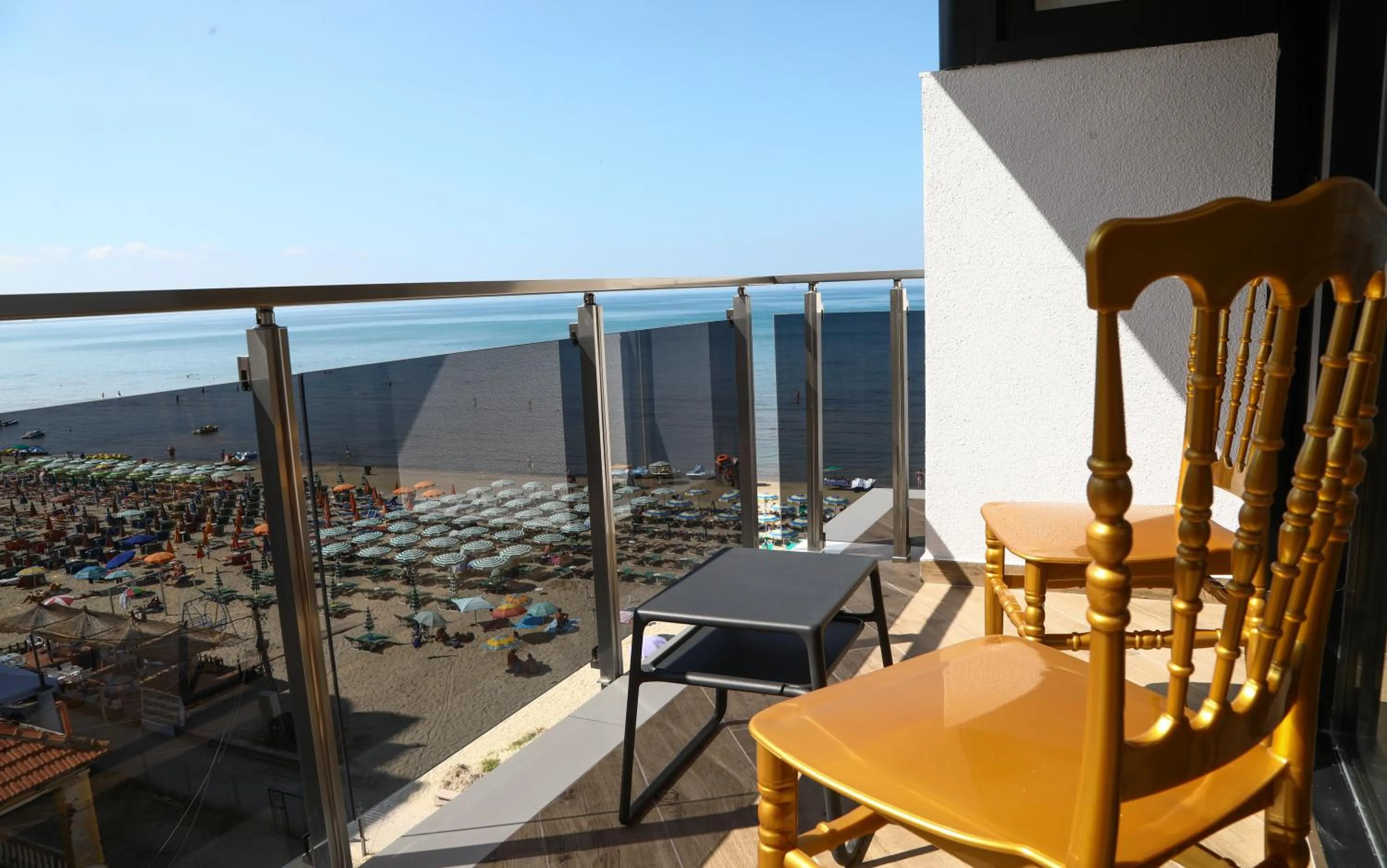 Balcony/Terrace in Vila One Beach Hotel