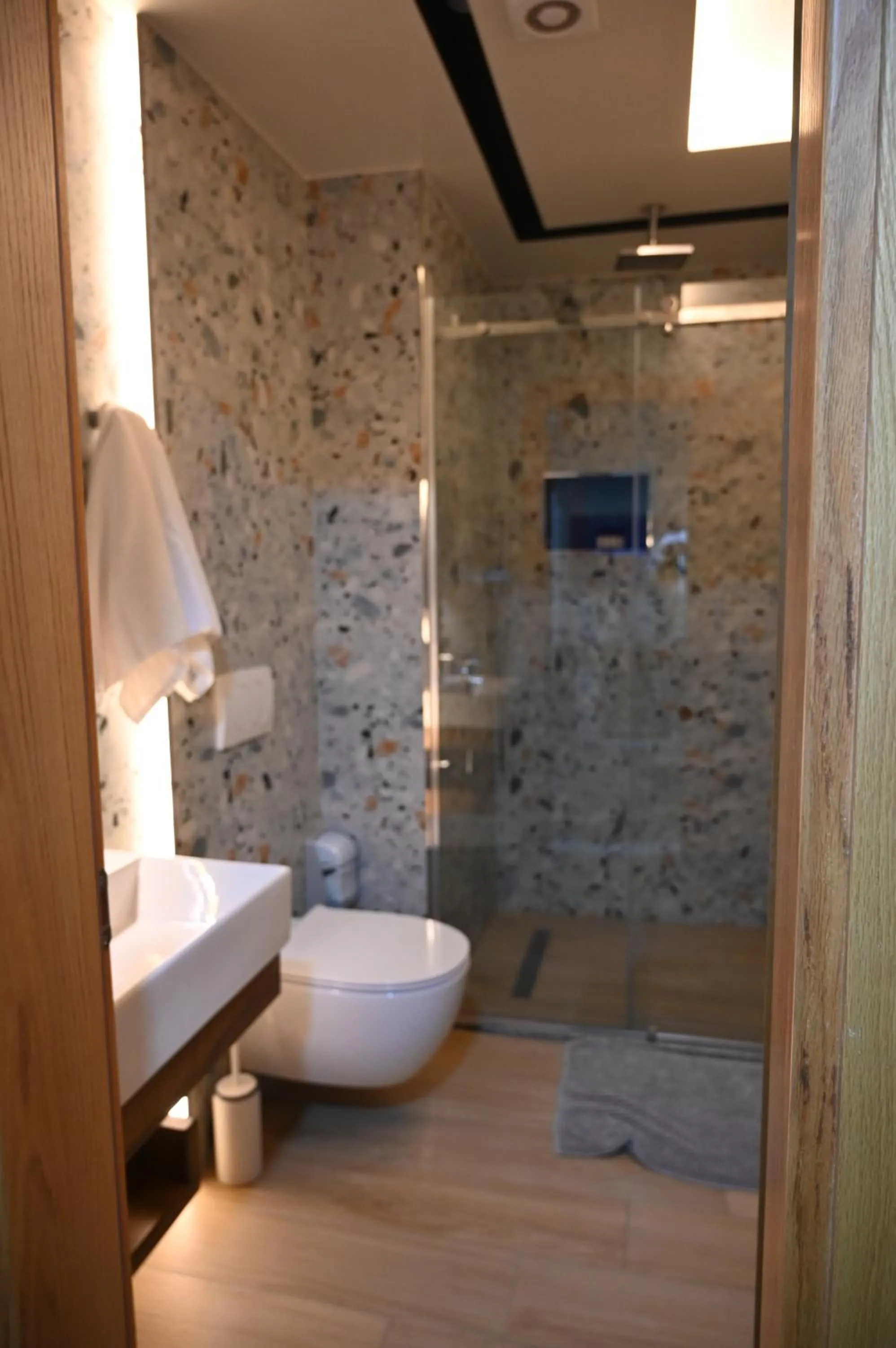 Bathroom in Vila One Beach Hotel