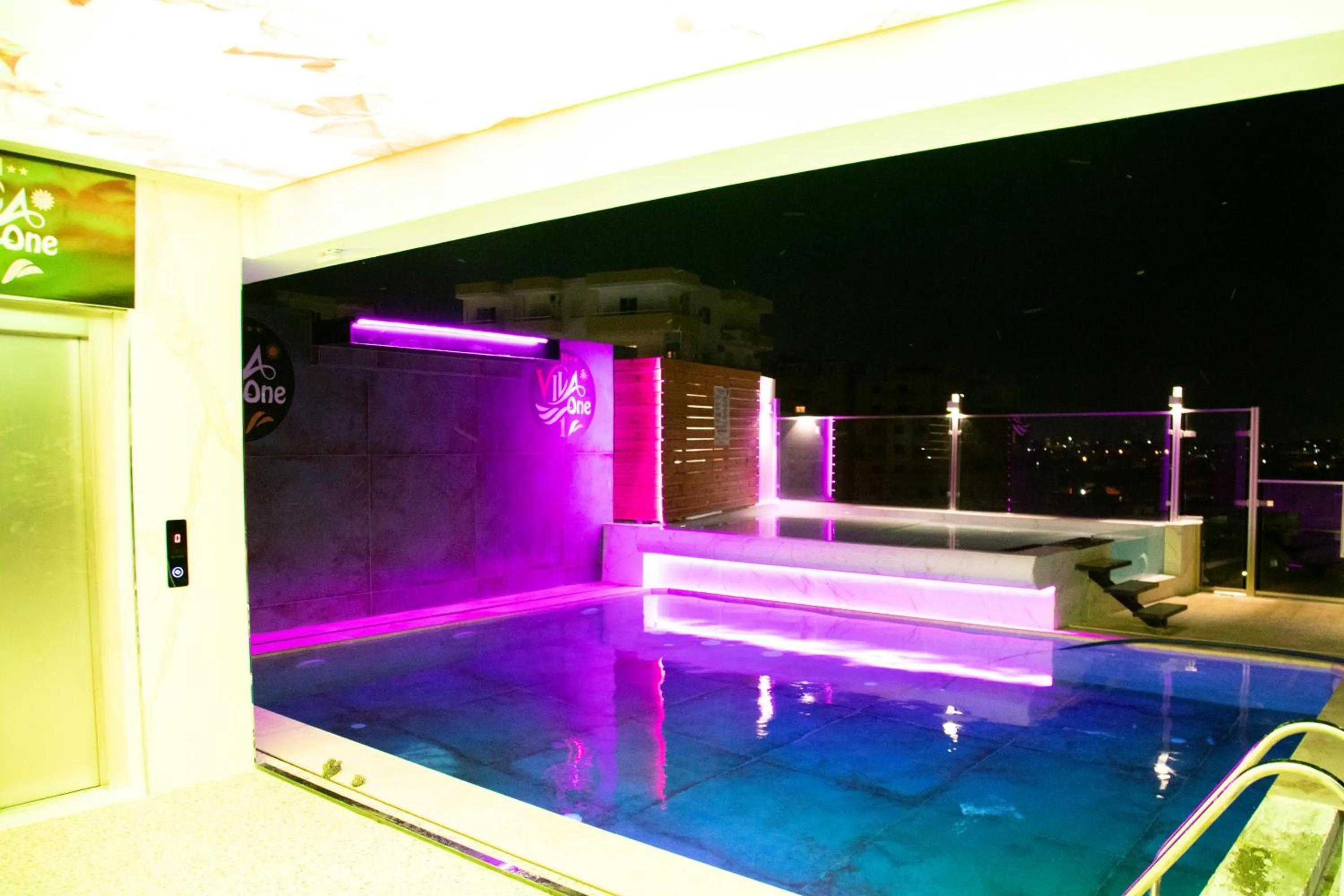 Pool view in Vila One Beach Hotel