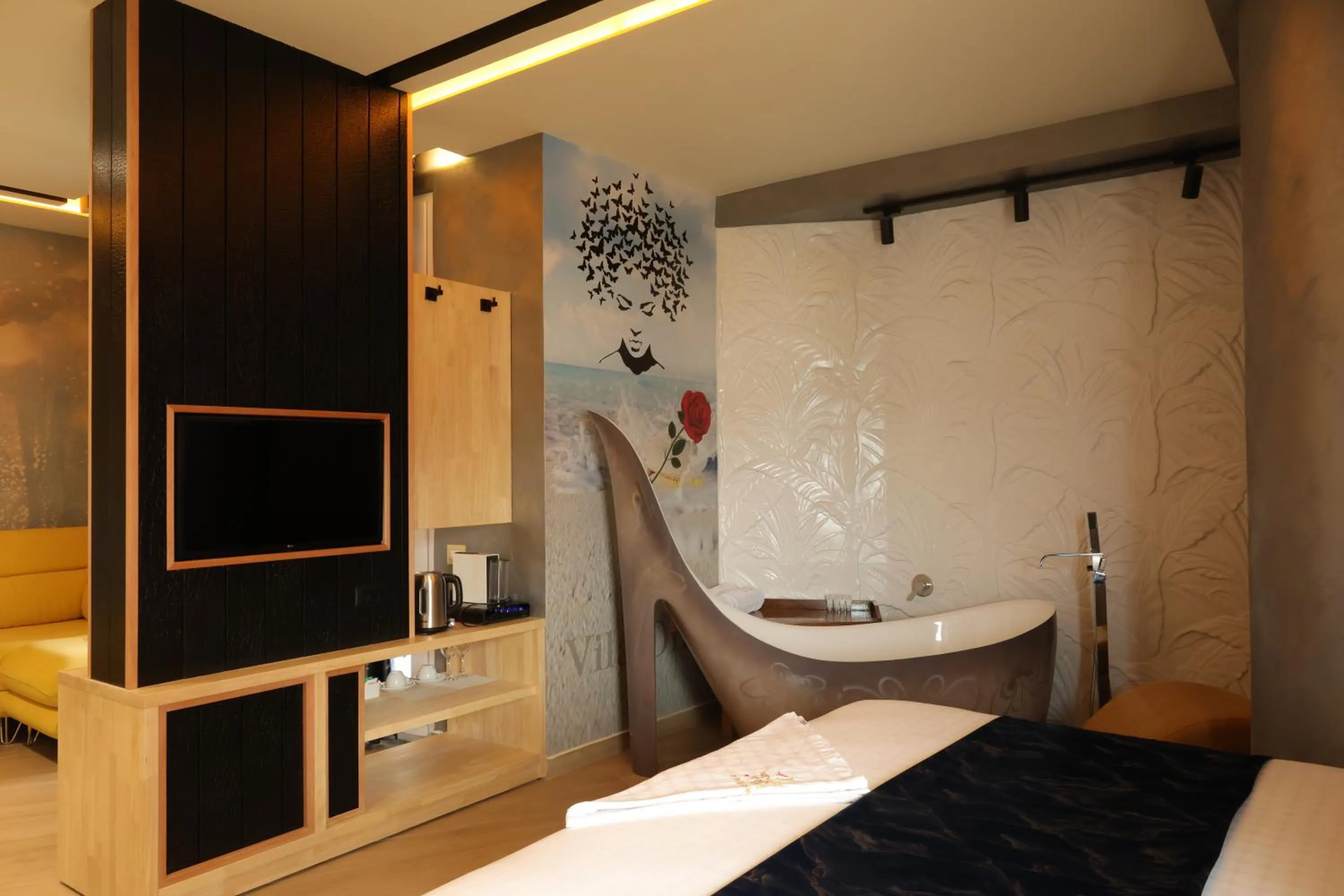 Bedroom, Bed in Vila One Beach Hotel