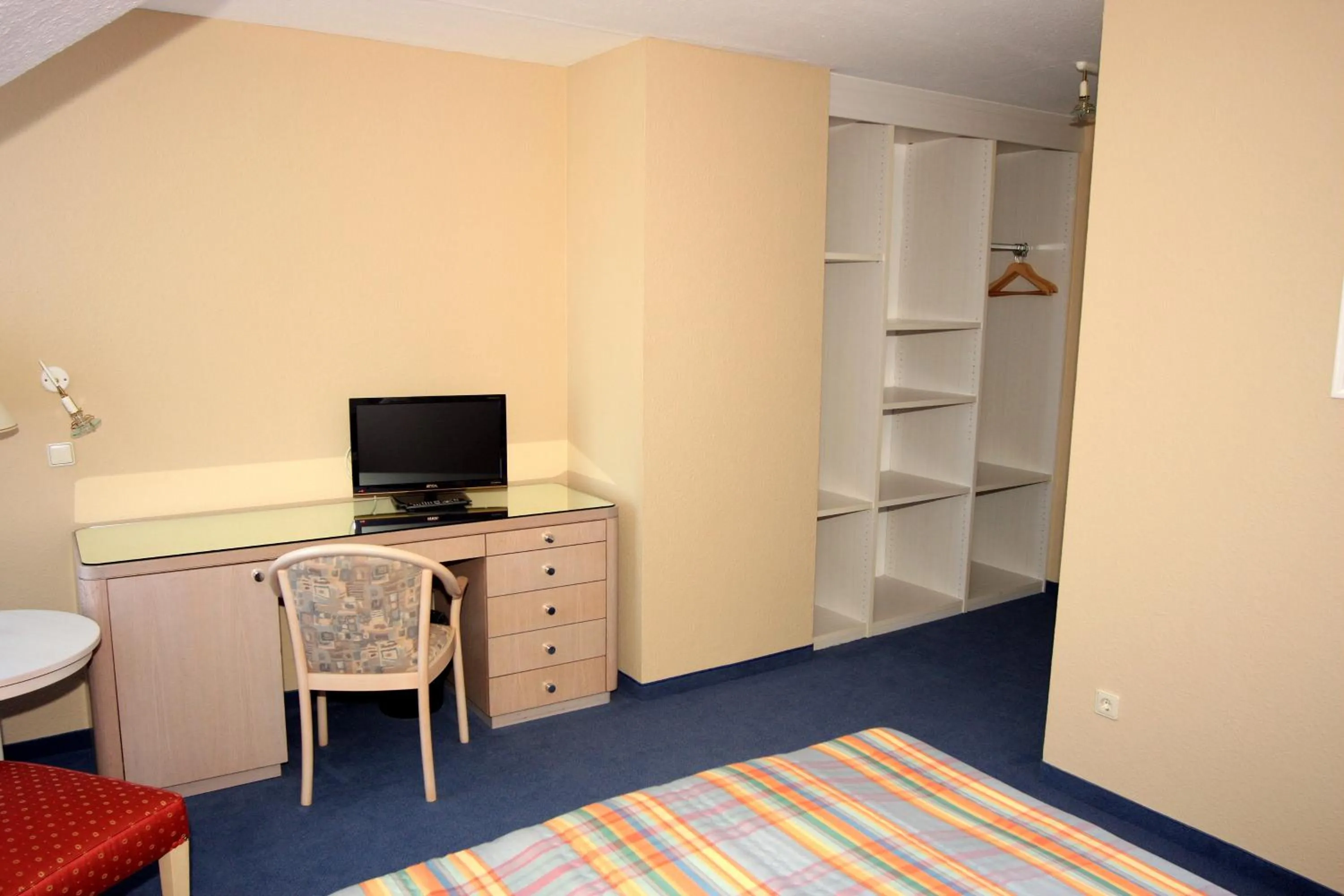 Photo of the whole room, Bed in Ilmenauer Hof