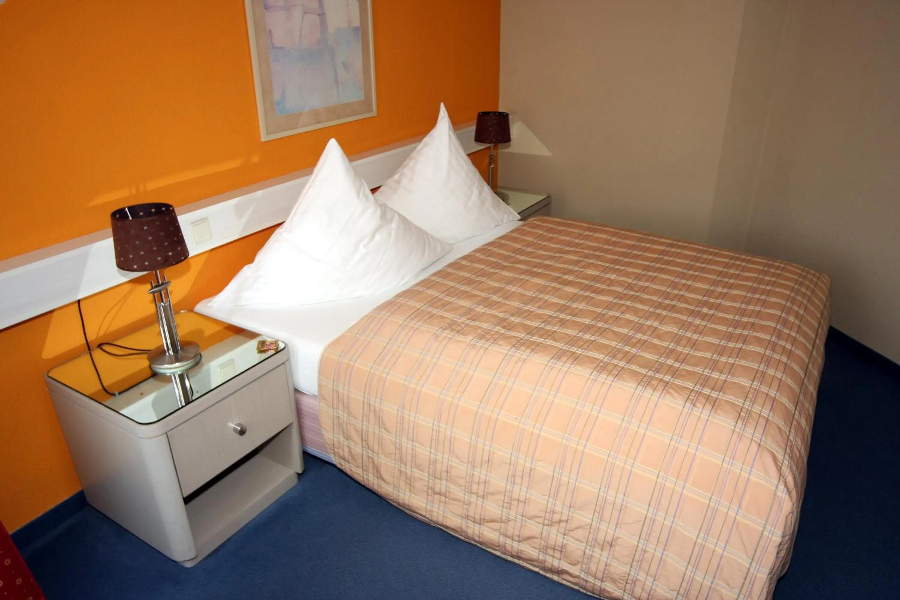 Photo of the whole room, Bed in Ilmenauer Hof