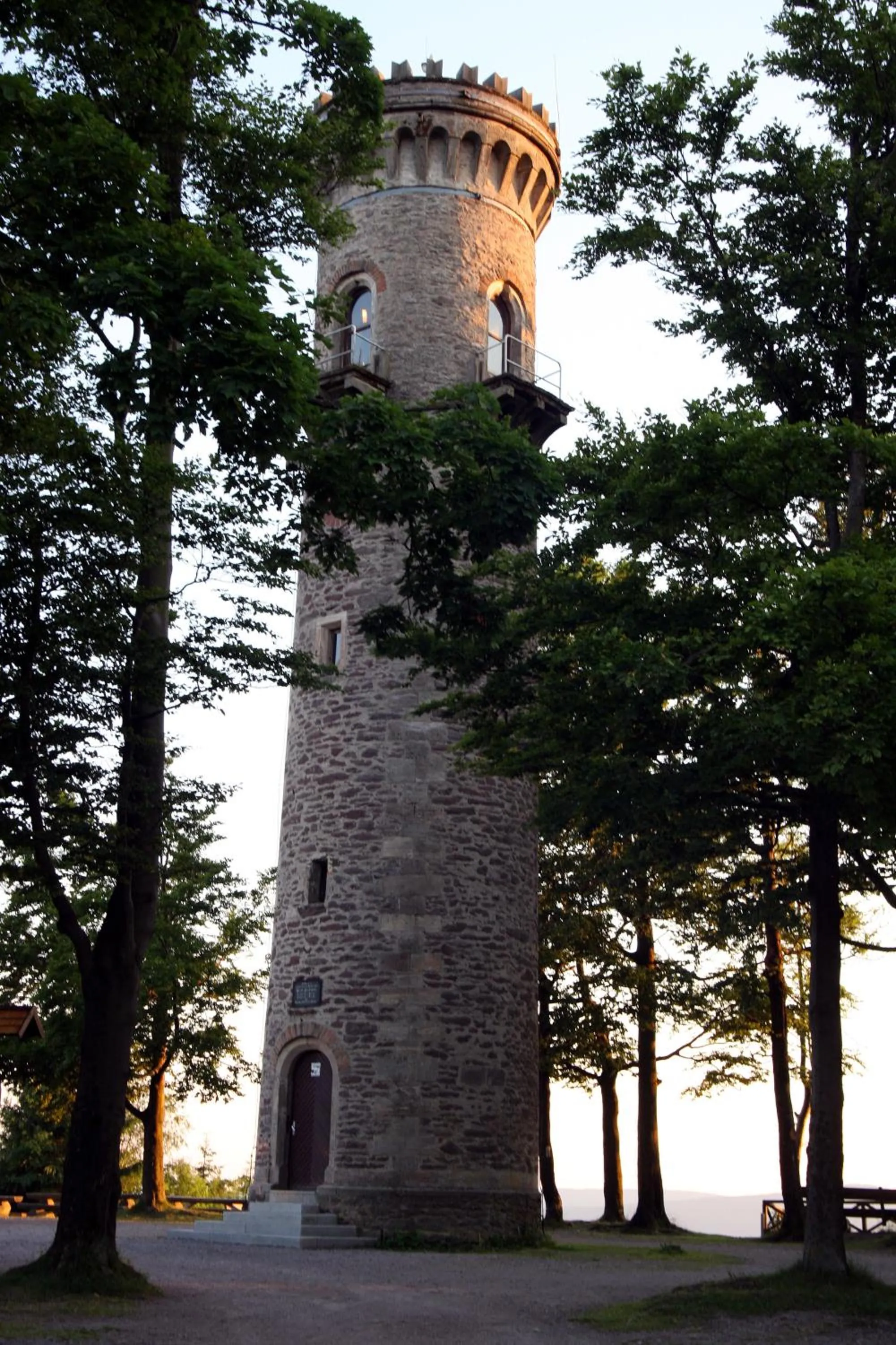 Nearby landmark in Ilmenauer Hof