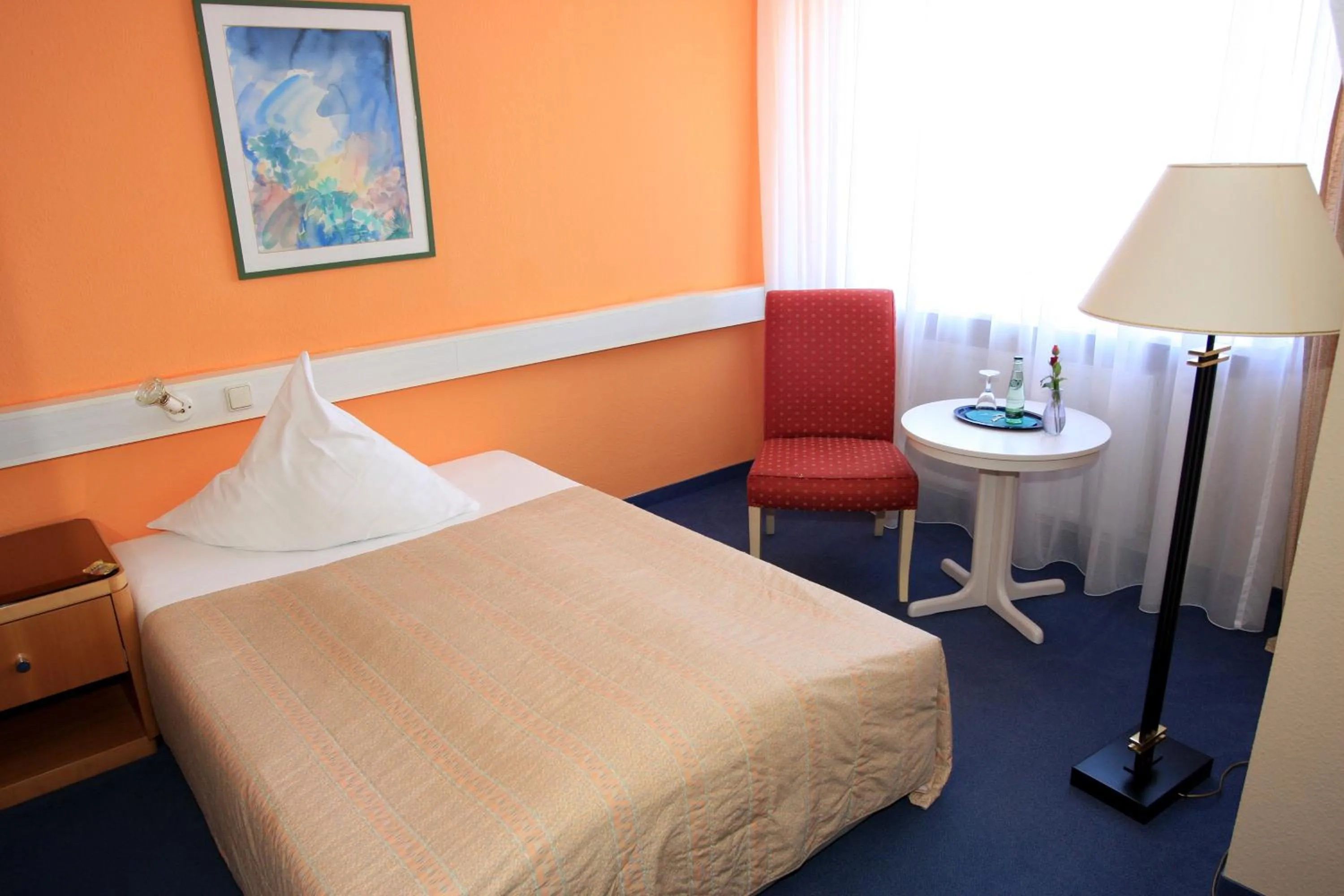 Photo of the whole room, Bed in Ilmenauer Hof