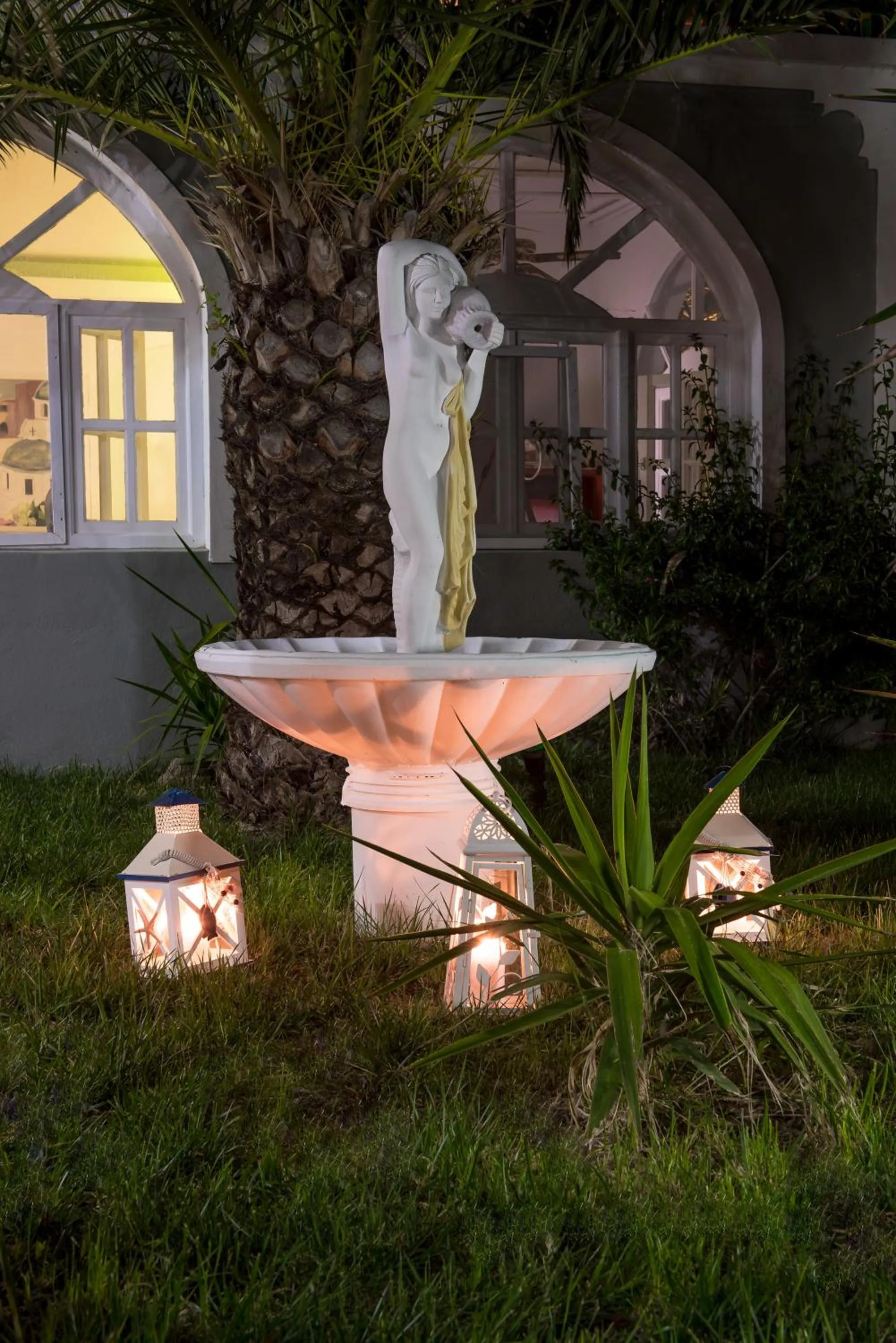 Decorative detail in Pantheon Hotel