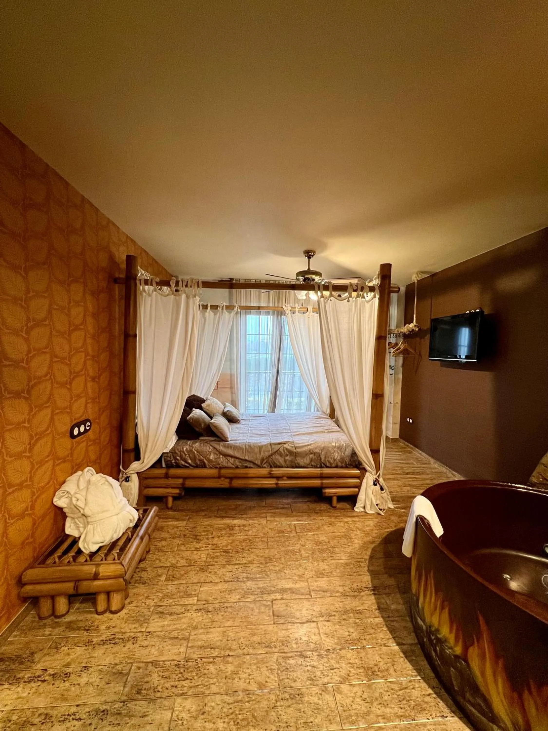 Photo of the whole room, Bed in Posada la Leyenda