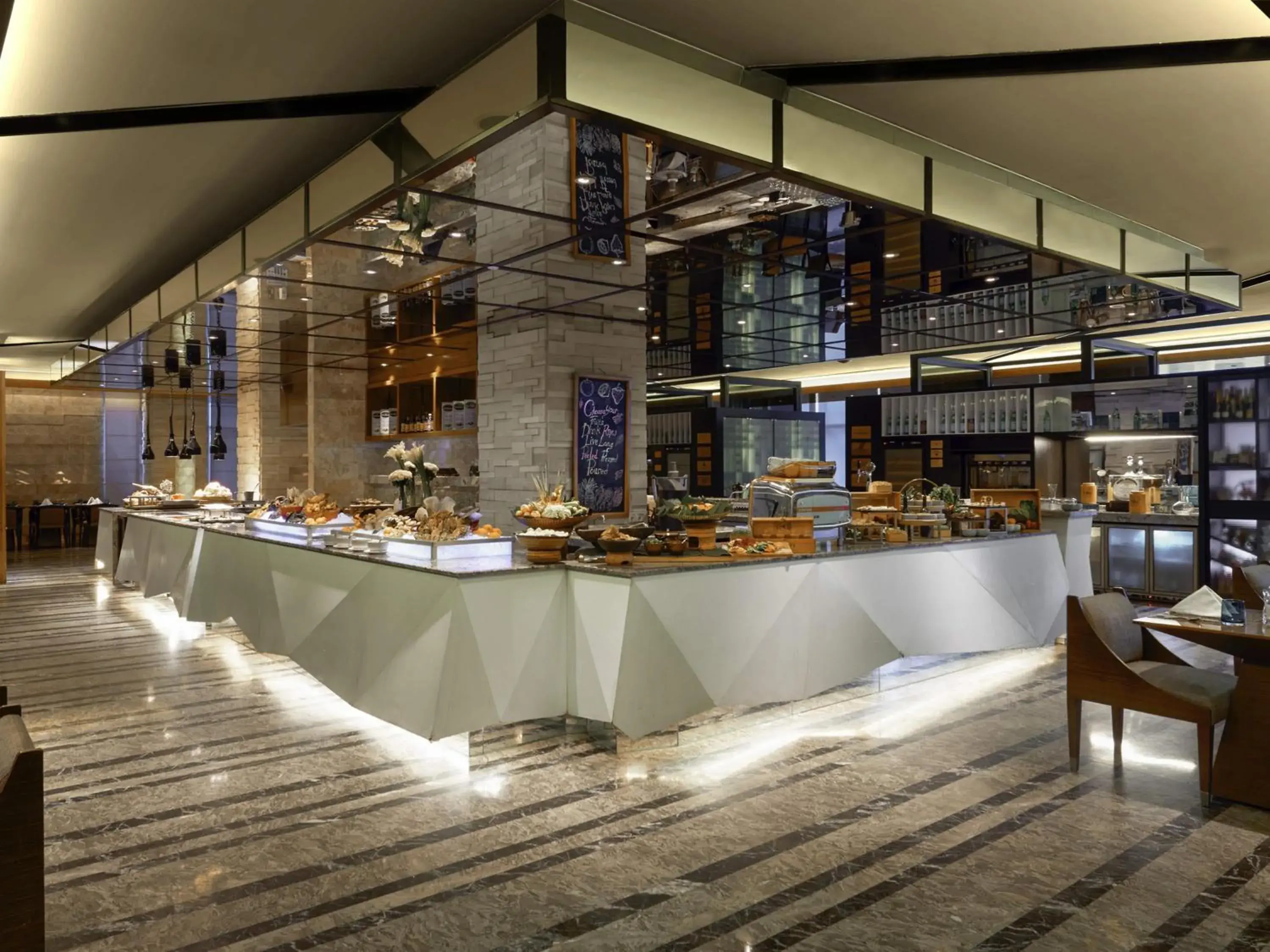 Restaurant/places to eat in Pullman Jakarta Indonesia Restaurant/places to eat in Pullman Jakarta Indonesia