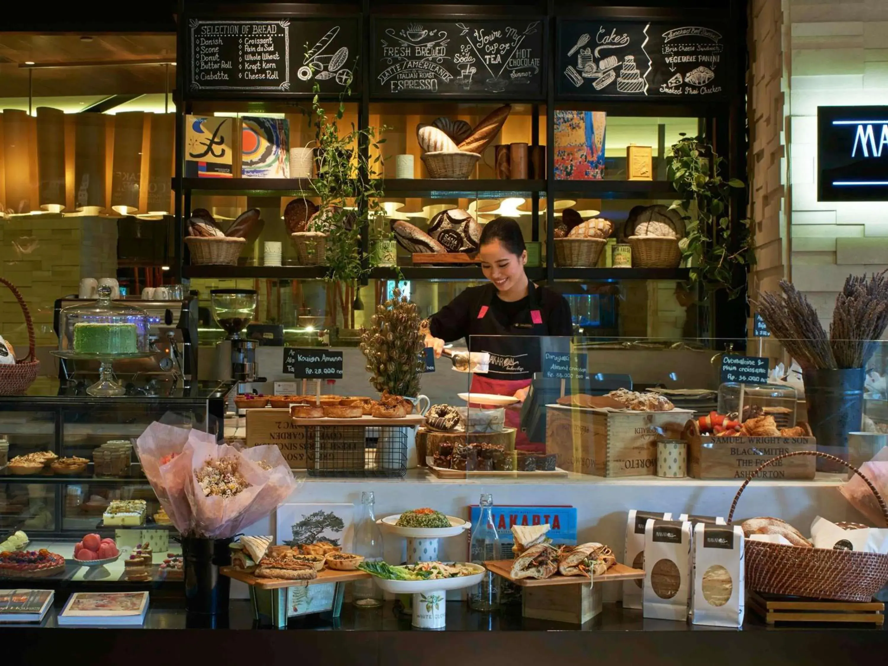 Restaurant/places to eat in Pullman Jakarta Indonesia Restaurant/places to eat in Pullman Jakarta Indonesia