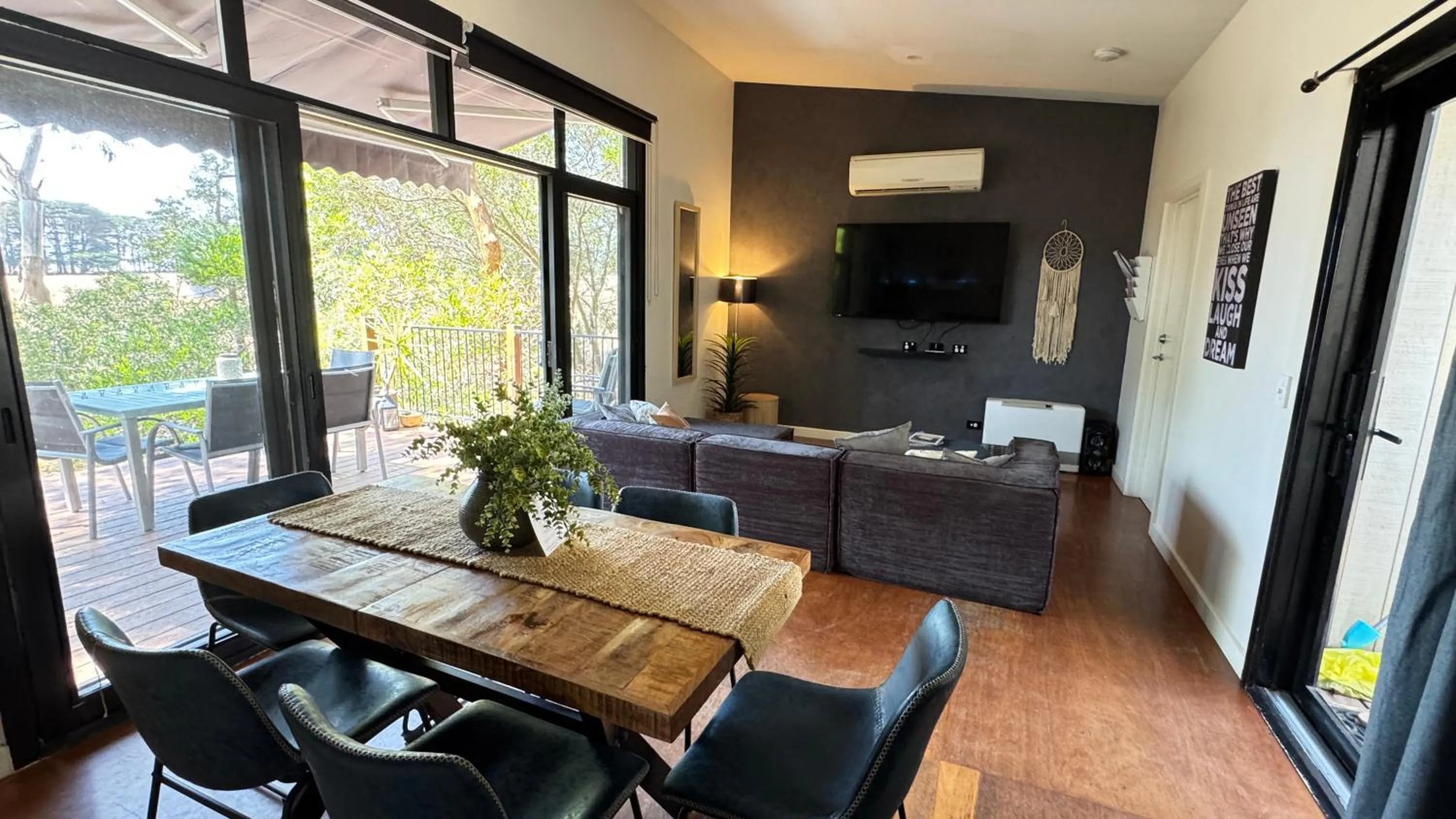 Lounge or bar in The Nature Resort Villas Ramada Resort