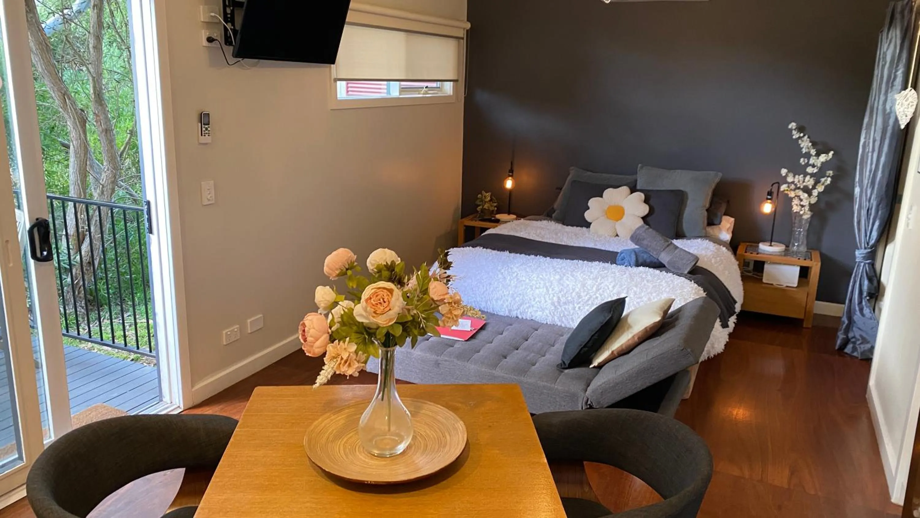 Bed in The Nature Resort Villas Ramada Resort