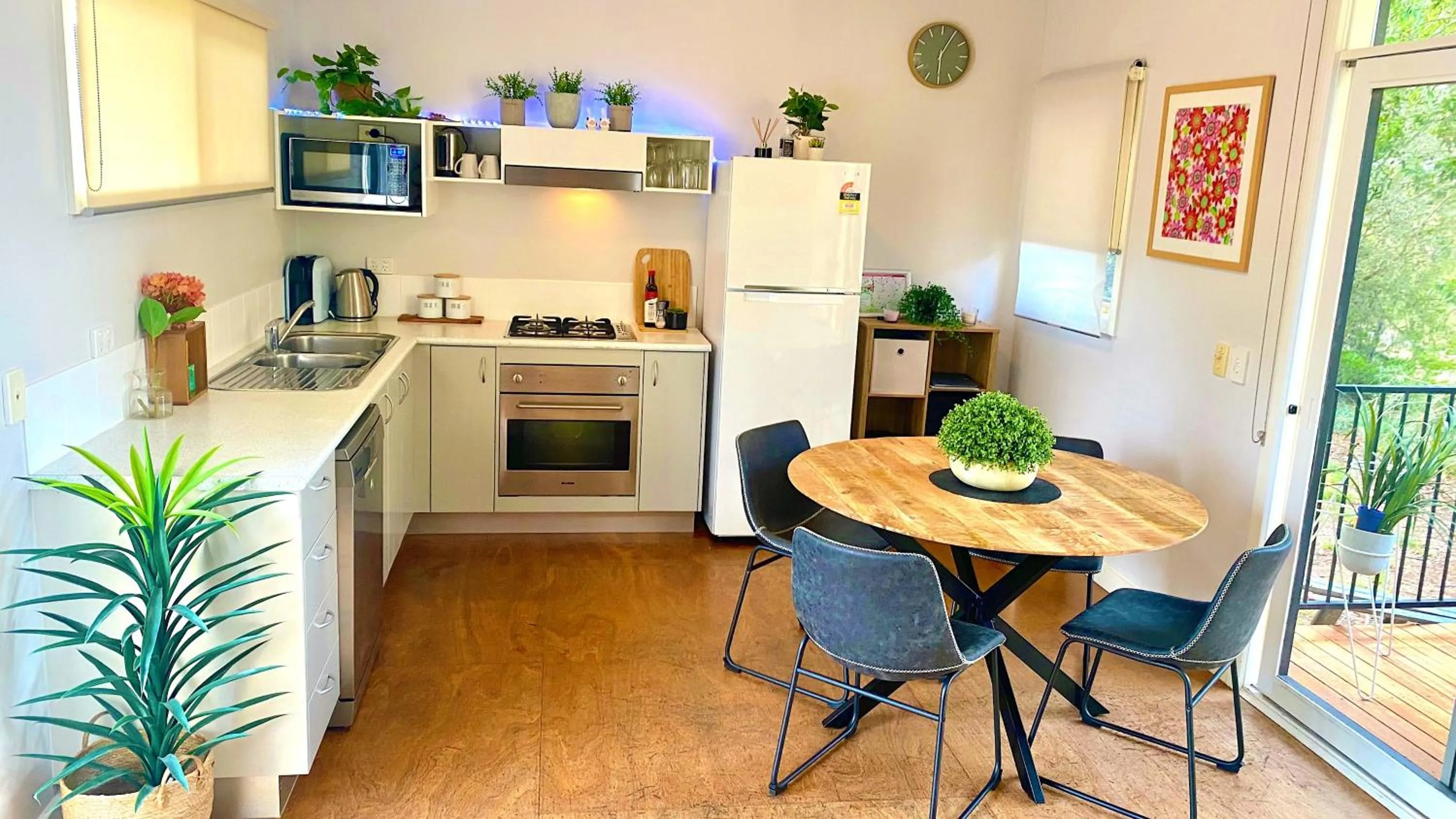 Kitchen or kitchenette in The Nature Resort Villas Ramada Resort