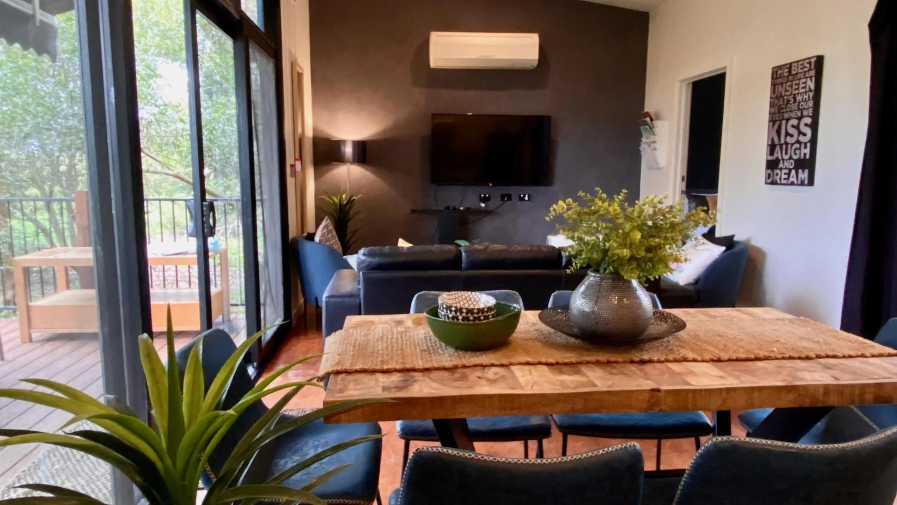 Dining area in The Nature Resort Villas Ramada Resort