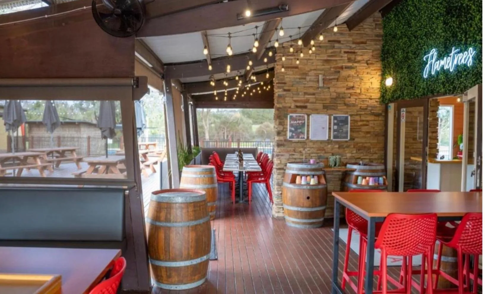 Restaurant/places to eat in The Nature Resort Villas Ramada Resort