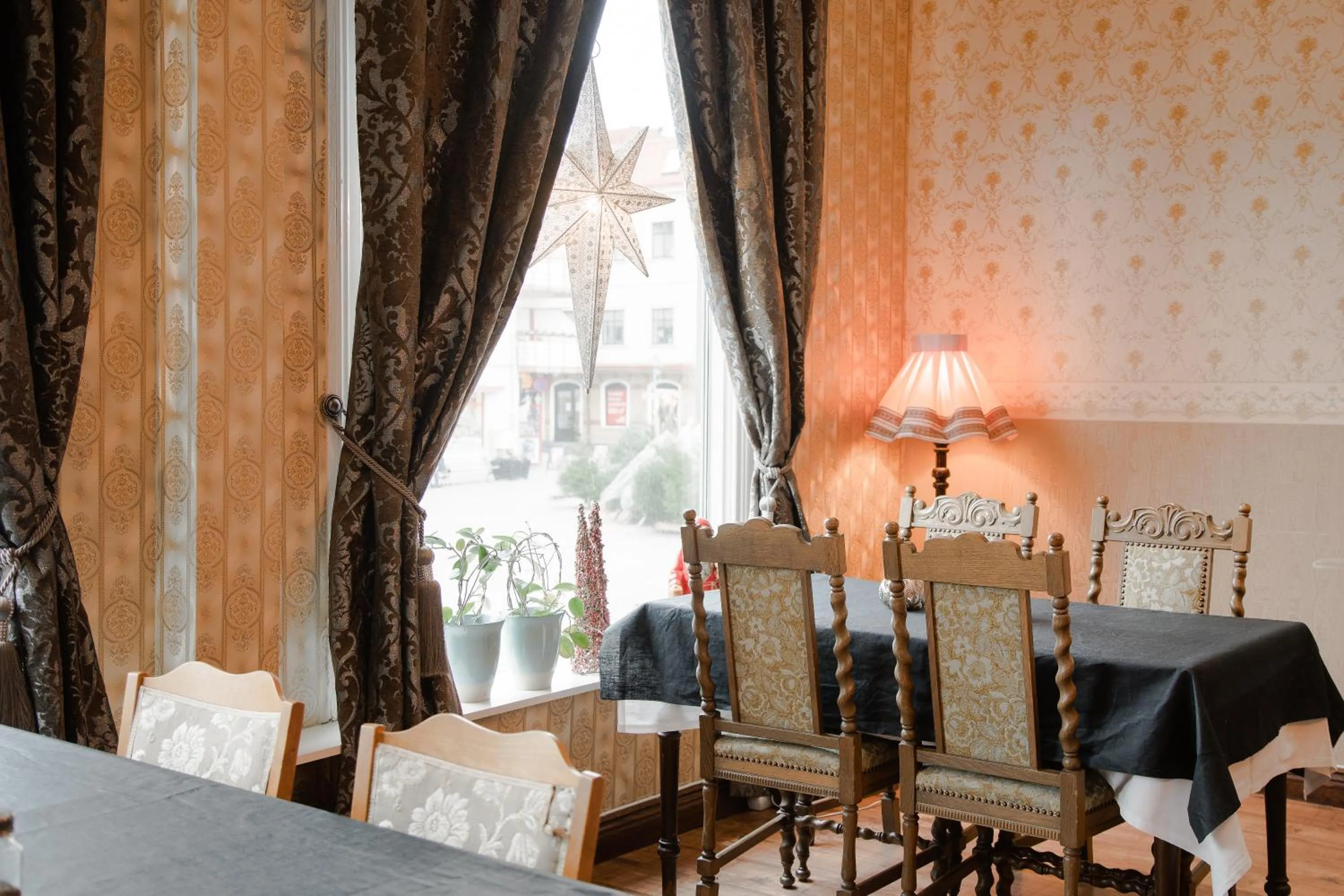 Seating area in Grand Hotel Lysekil