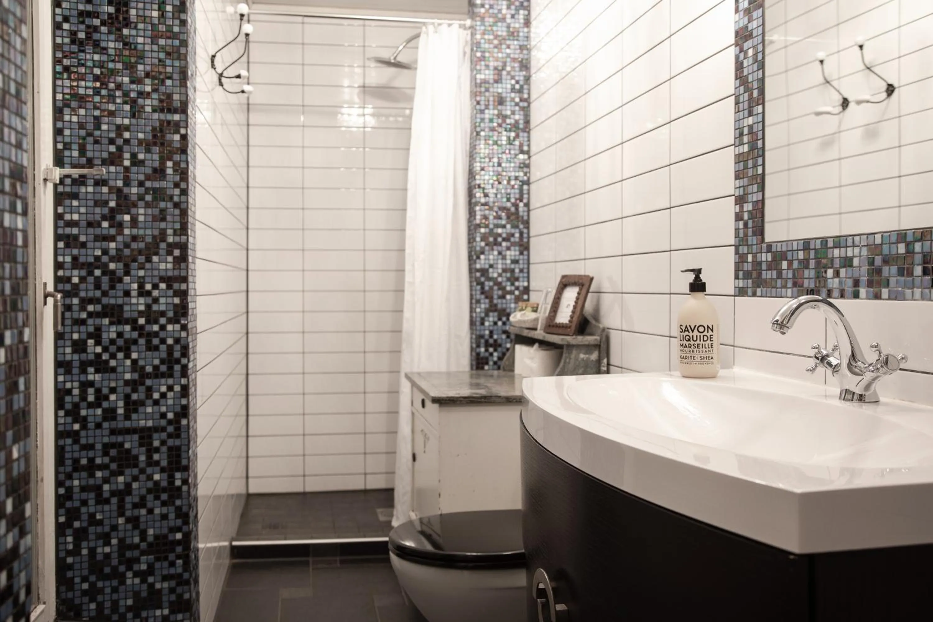 Shower in Grand Hotel Lysekil