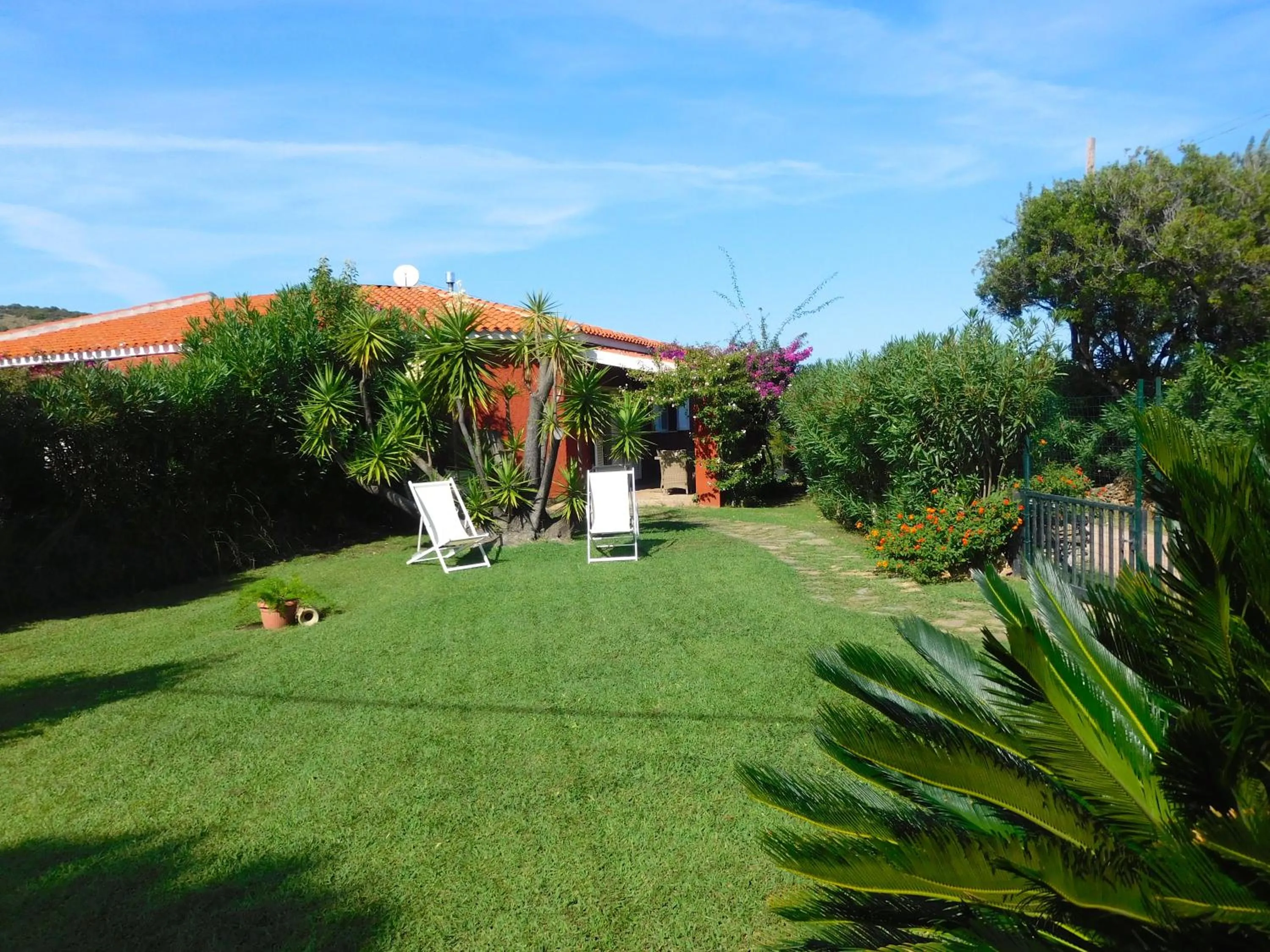 Garden view in Residence La Pineta