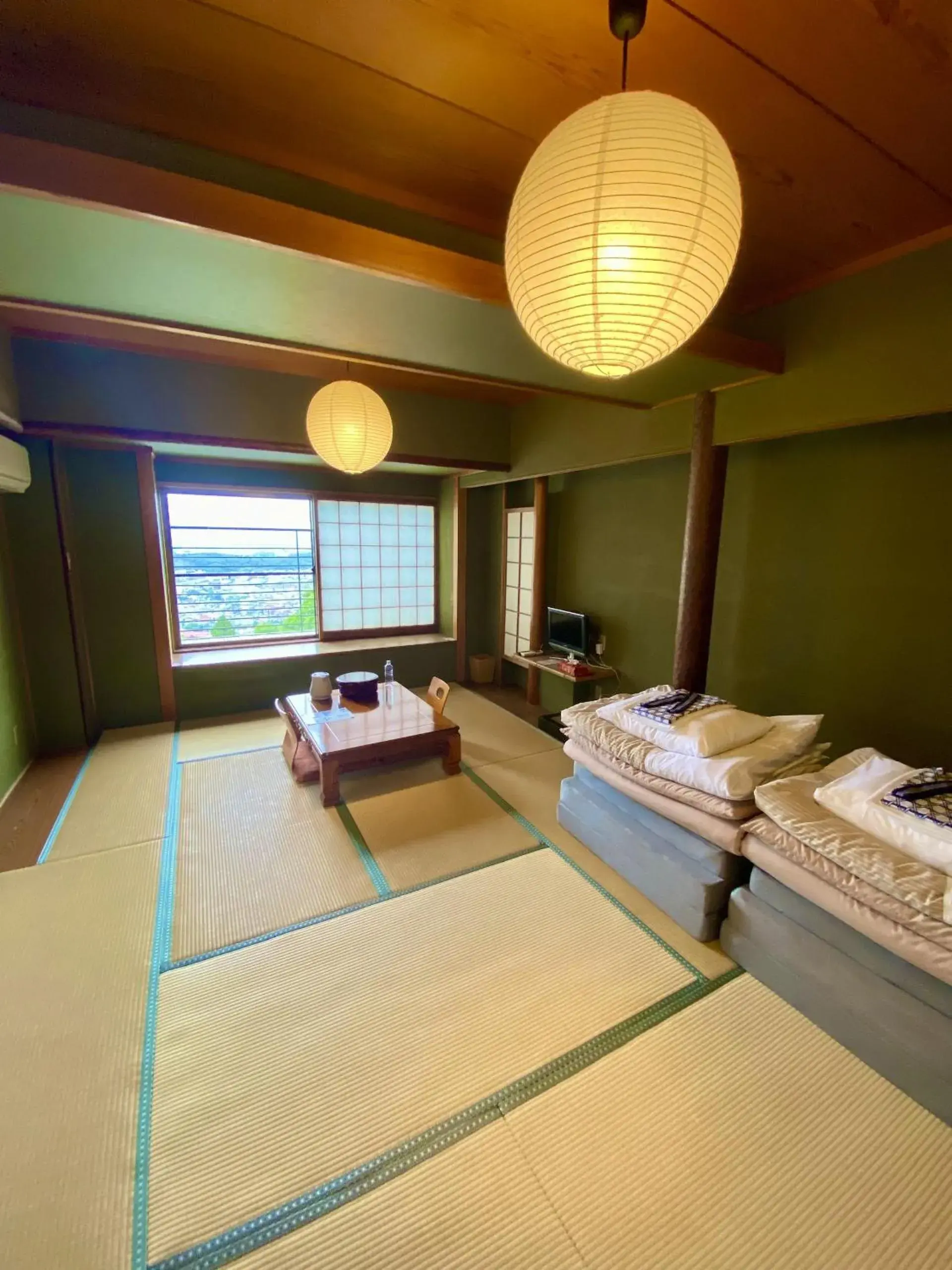 Bed in Monzen Okagero Bed in Monzen Okagero