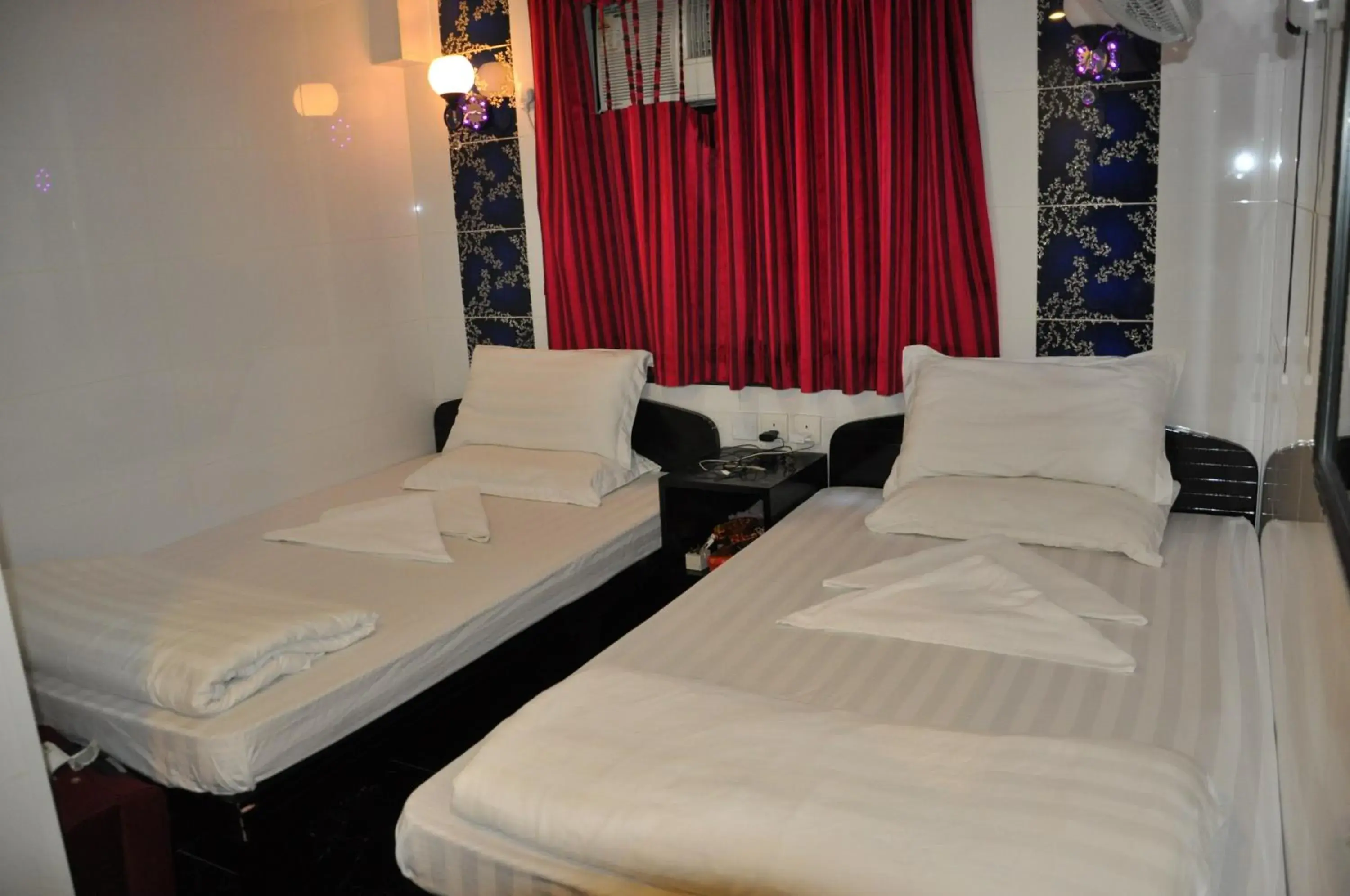 Bed in Swiss Hostel Bed in Swiss Hostel