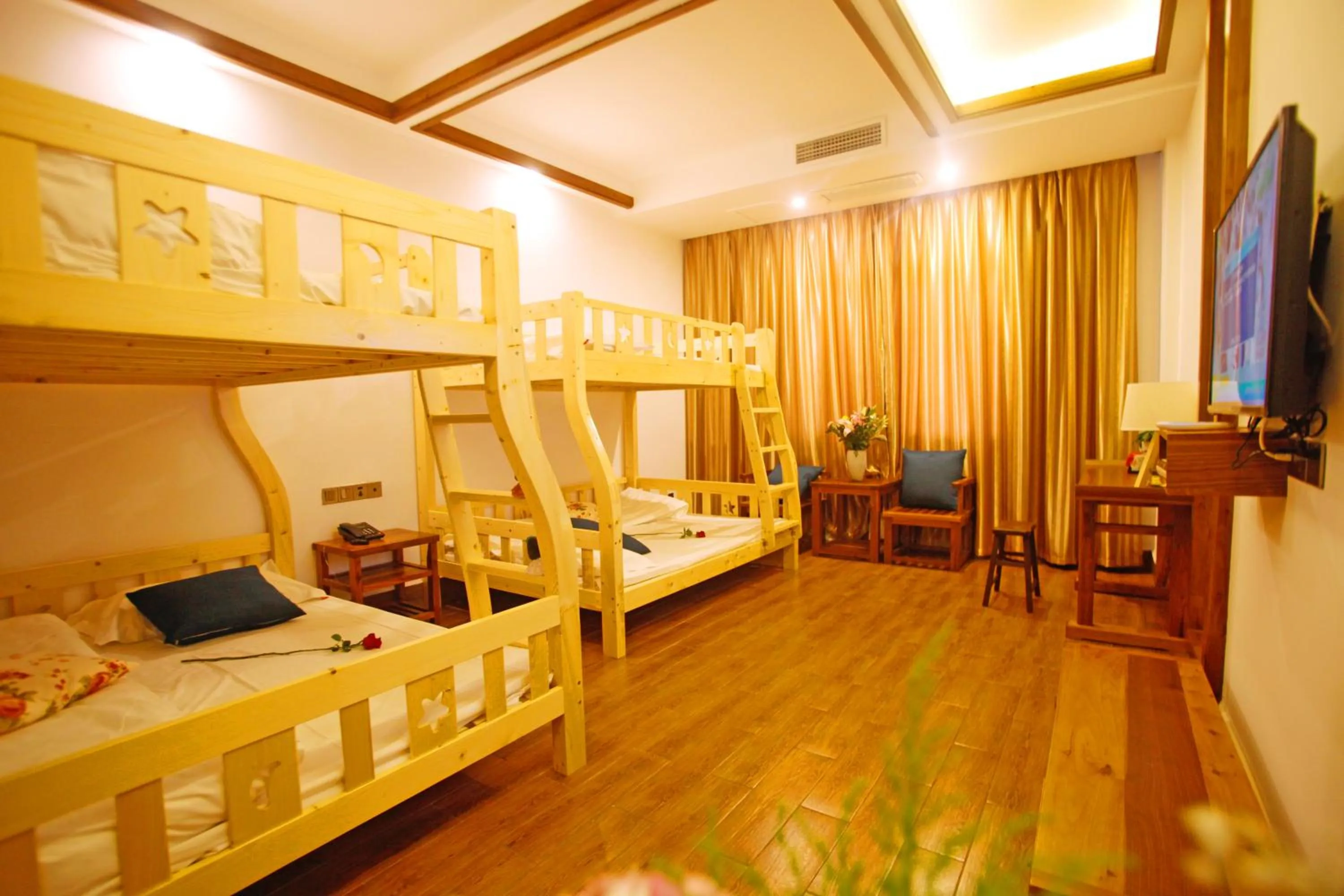 Living room, Bed in Guihua Road 106th Hostel