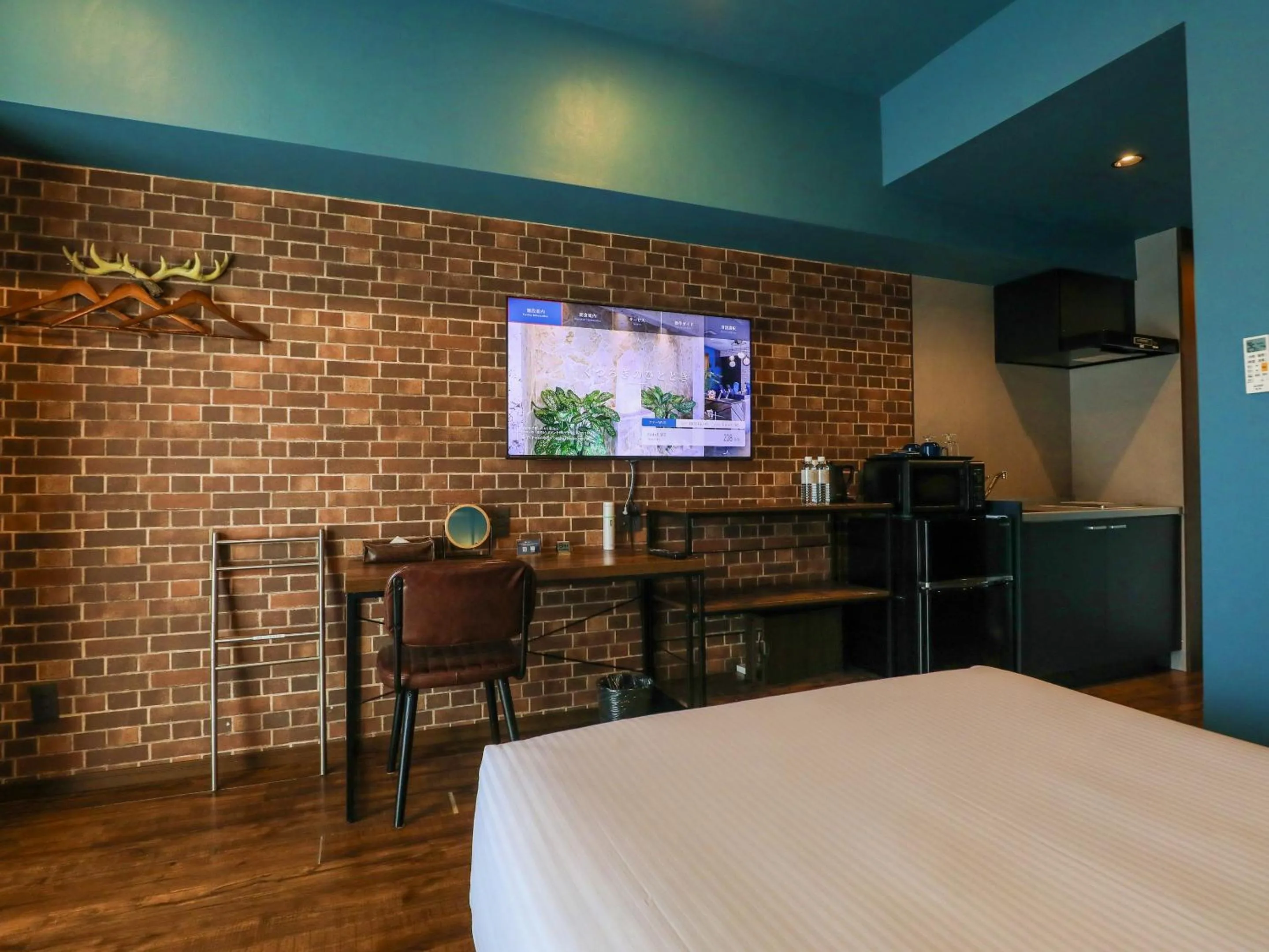 Bedroom, Bed in Hotel 385