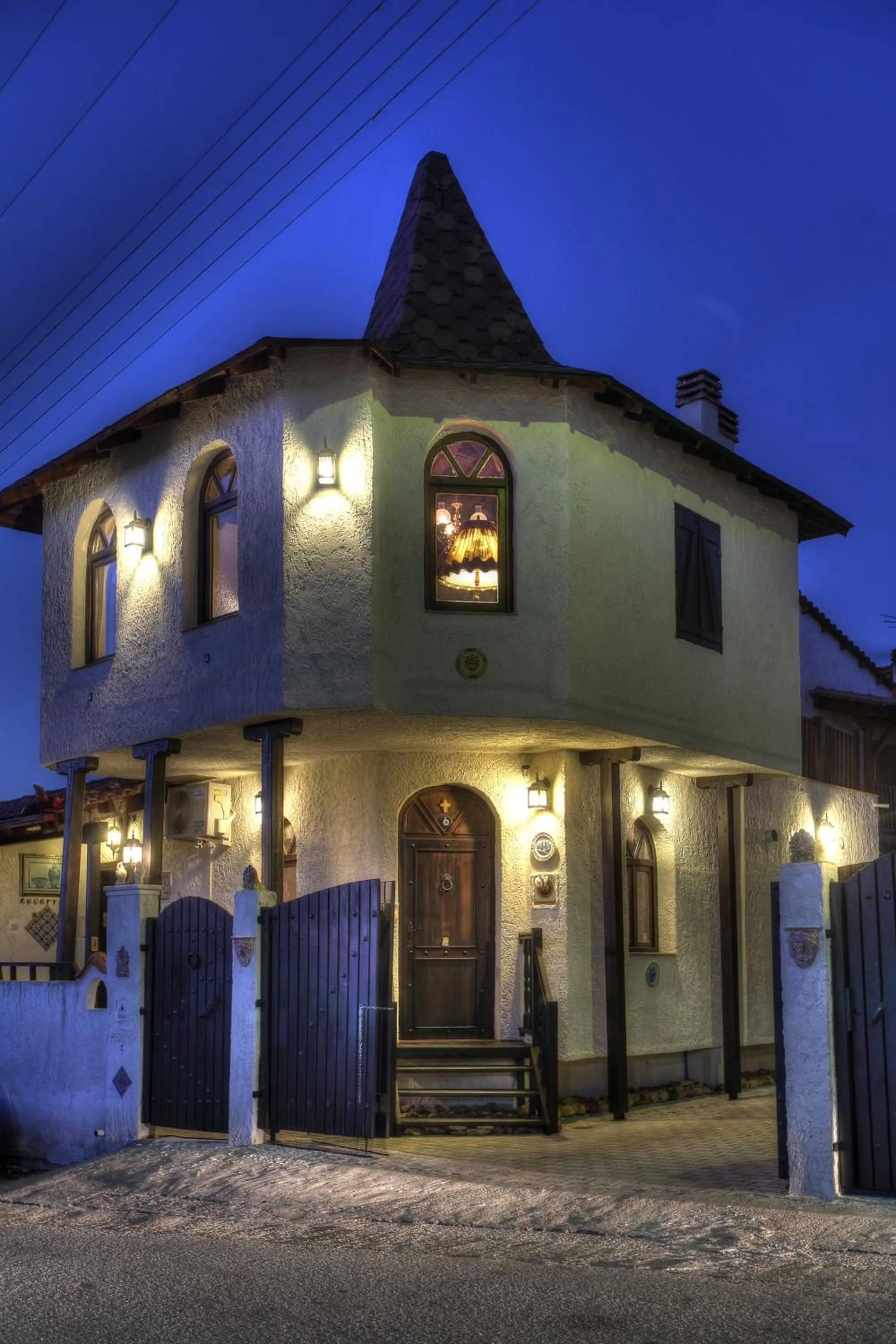 Property building in Chateaux Constantin Agistro