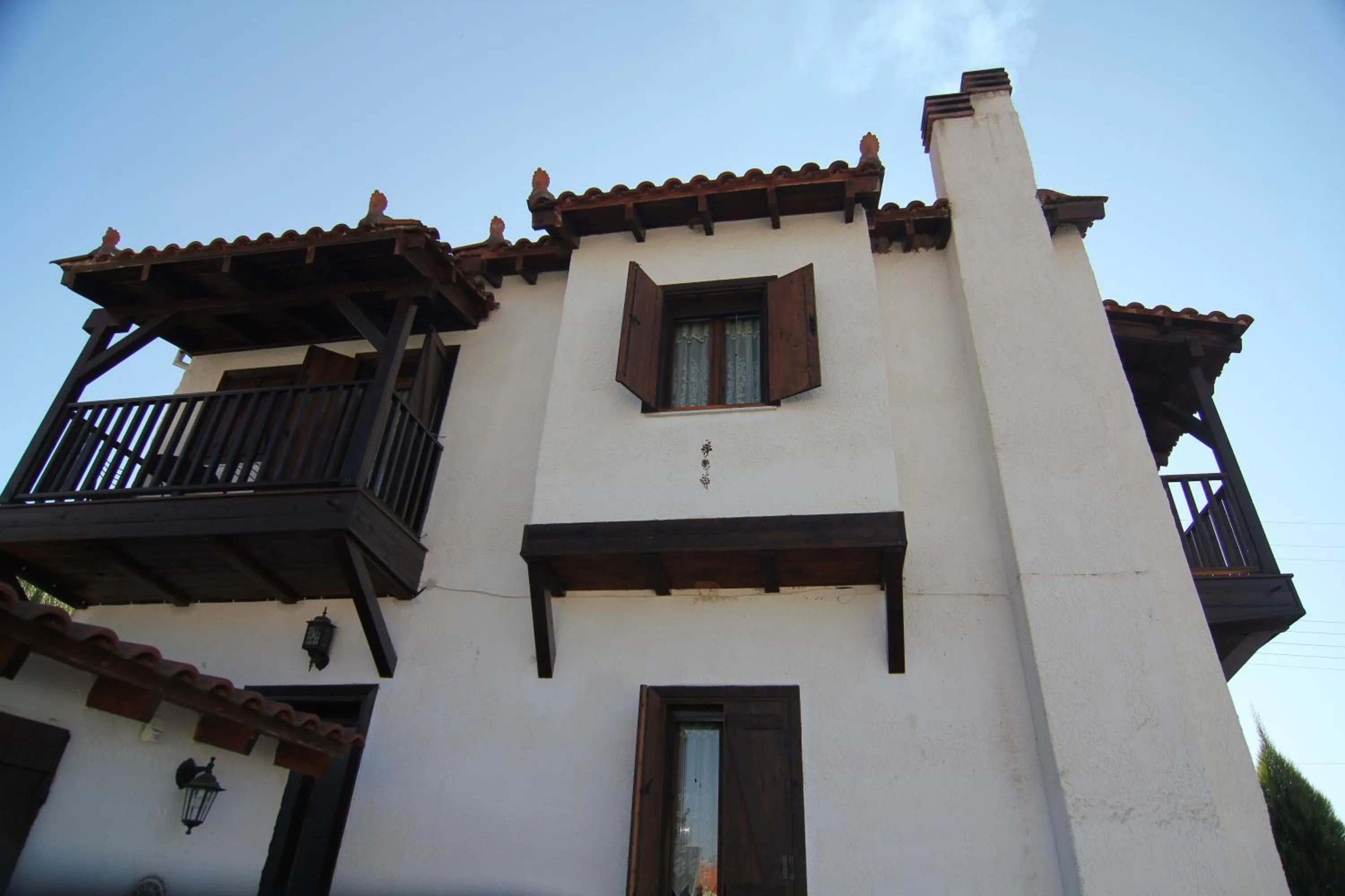 Property building in Chateaux Constantin Agistro