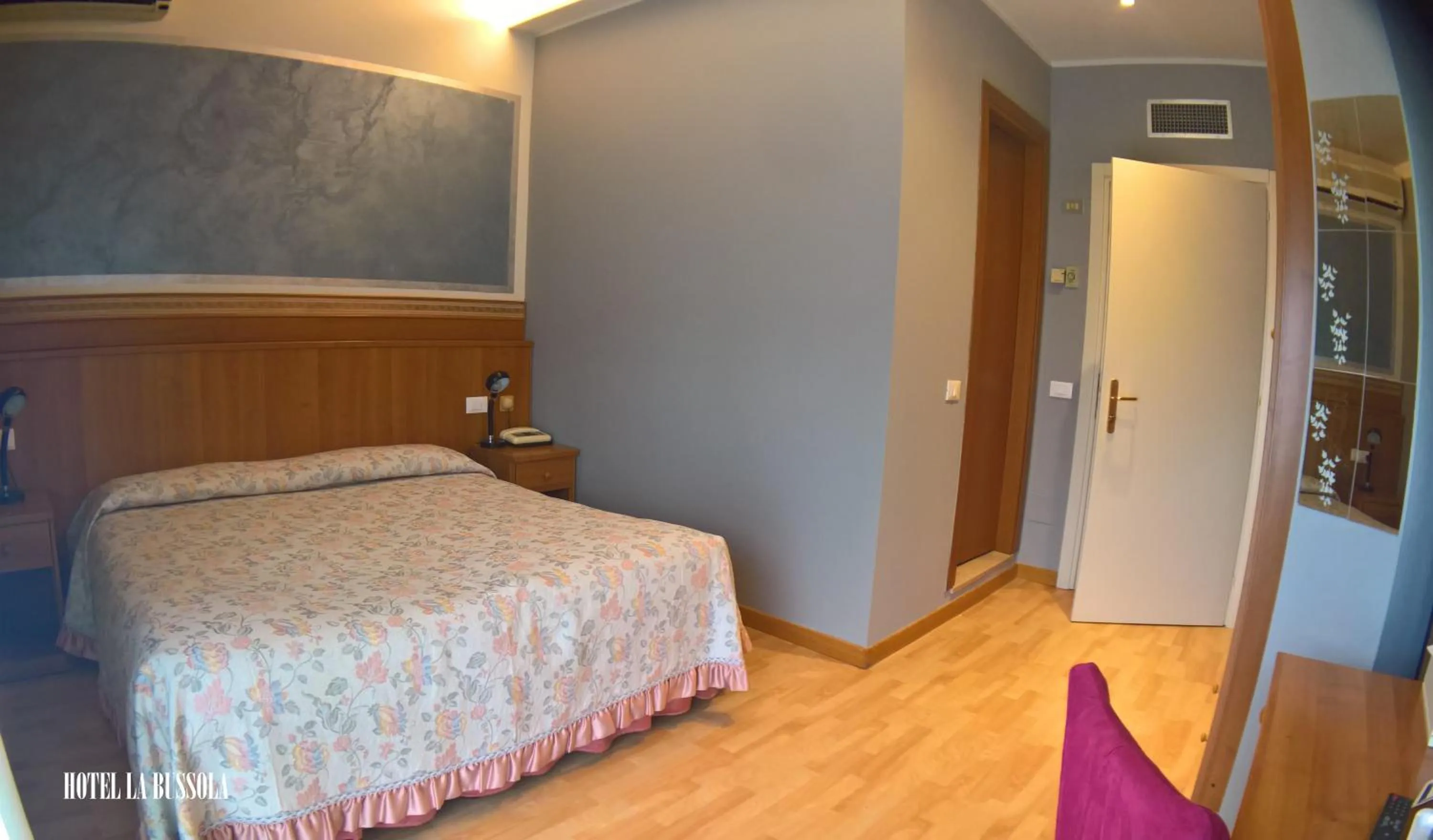 Bed in Hotel La Bussola