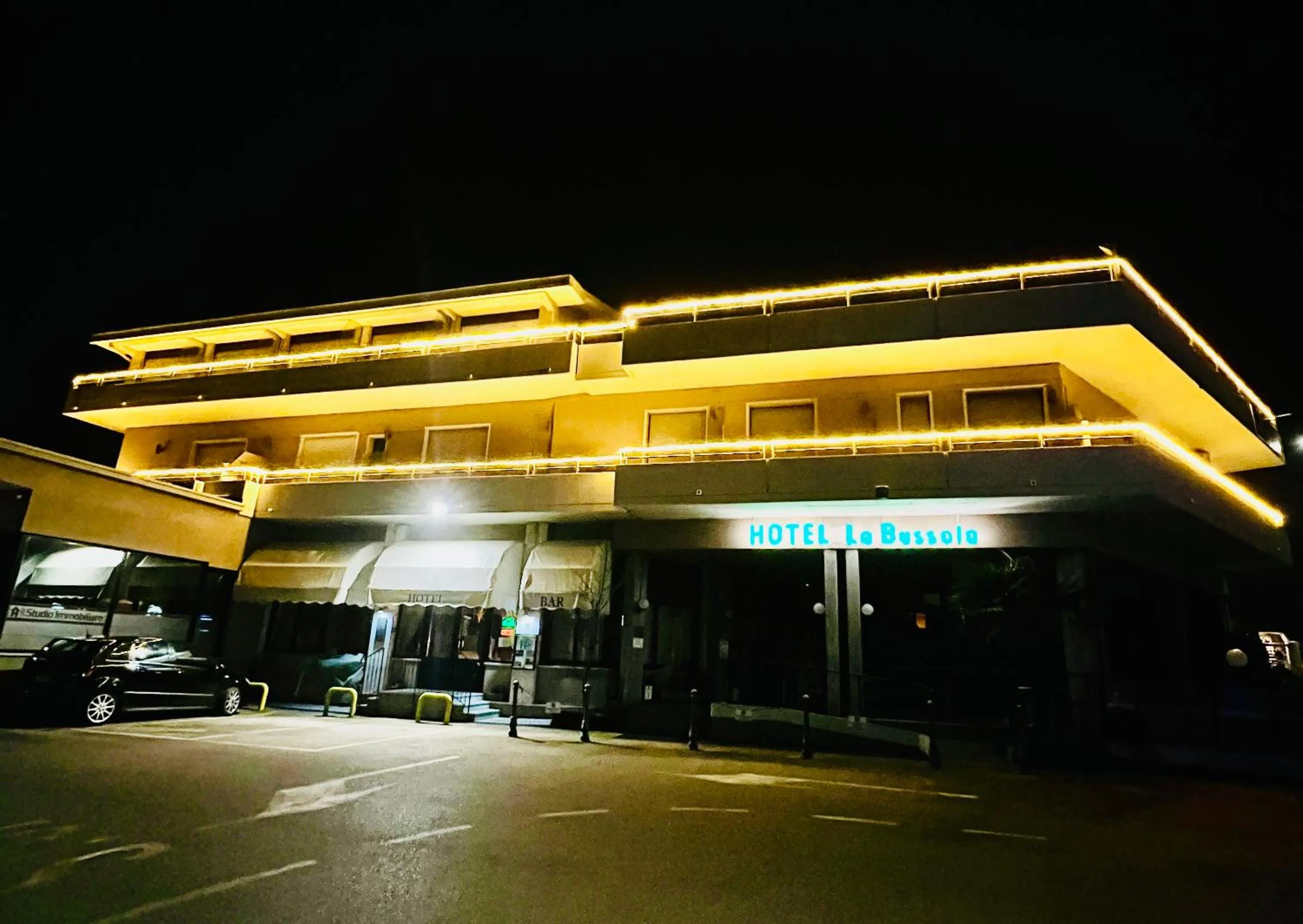 Property building in Hotel La Bussola