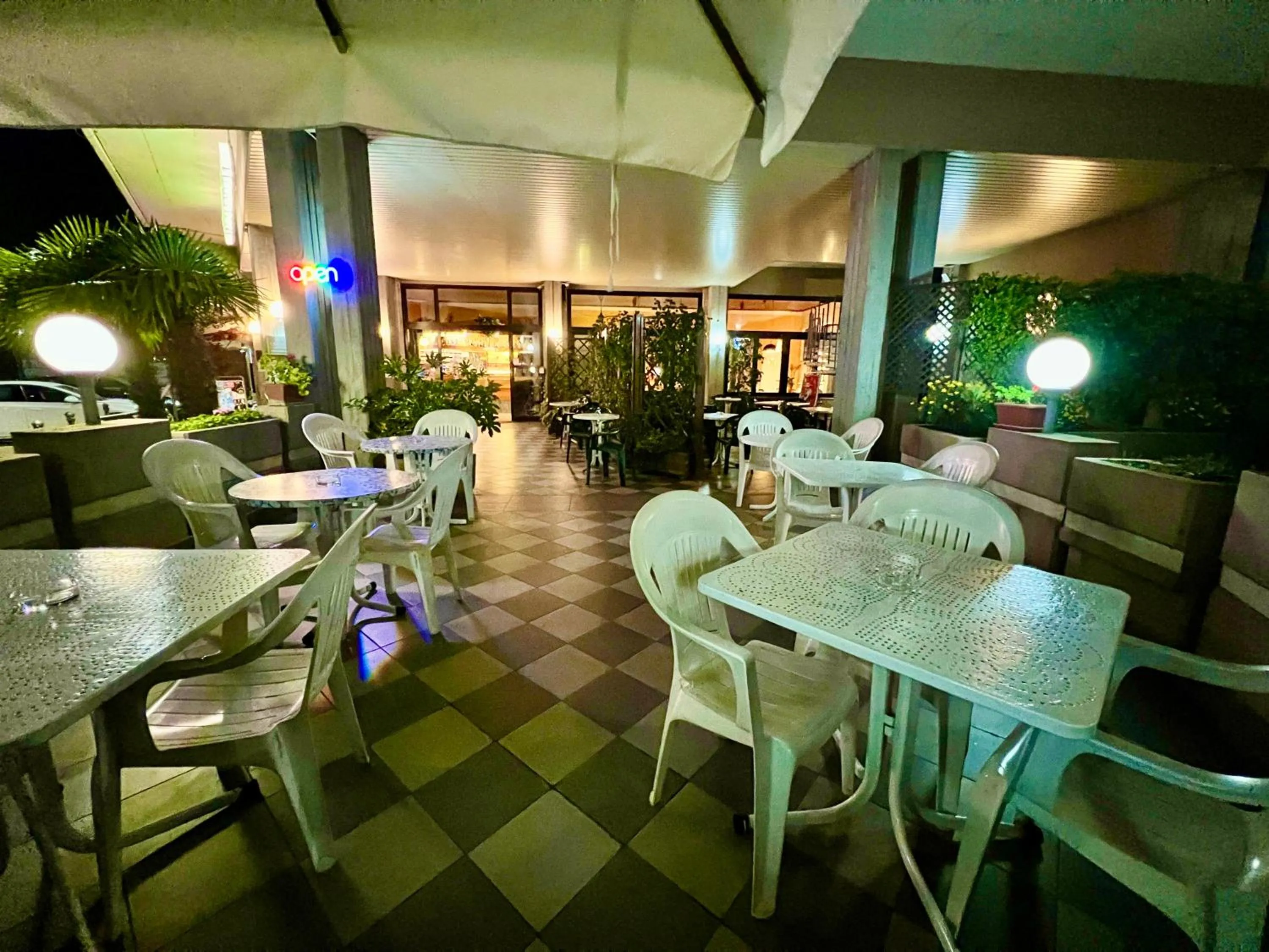 Restaurant/places to eat in Hotel La Bussola
