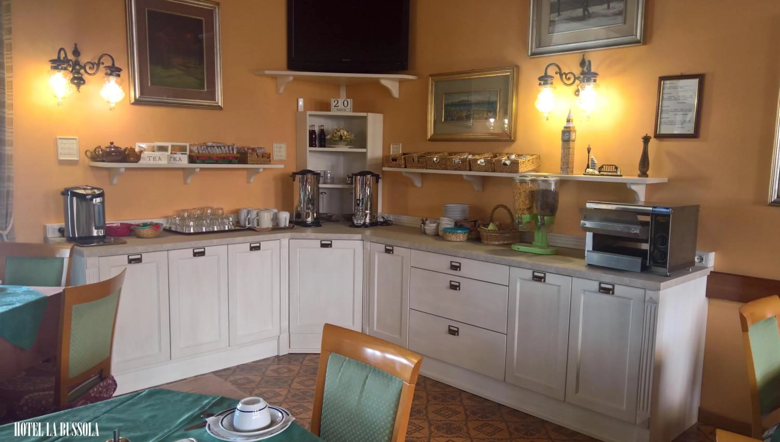 Breakfast in Hotel La Bussola