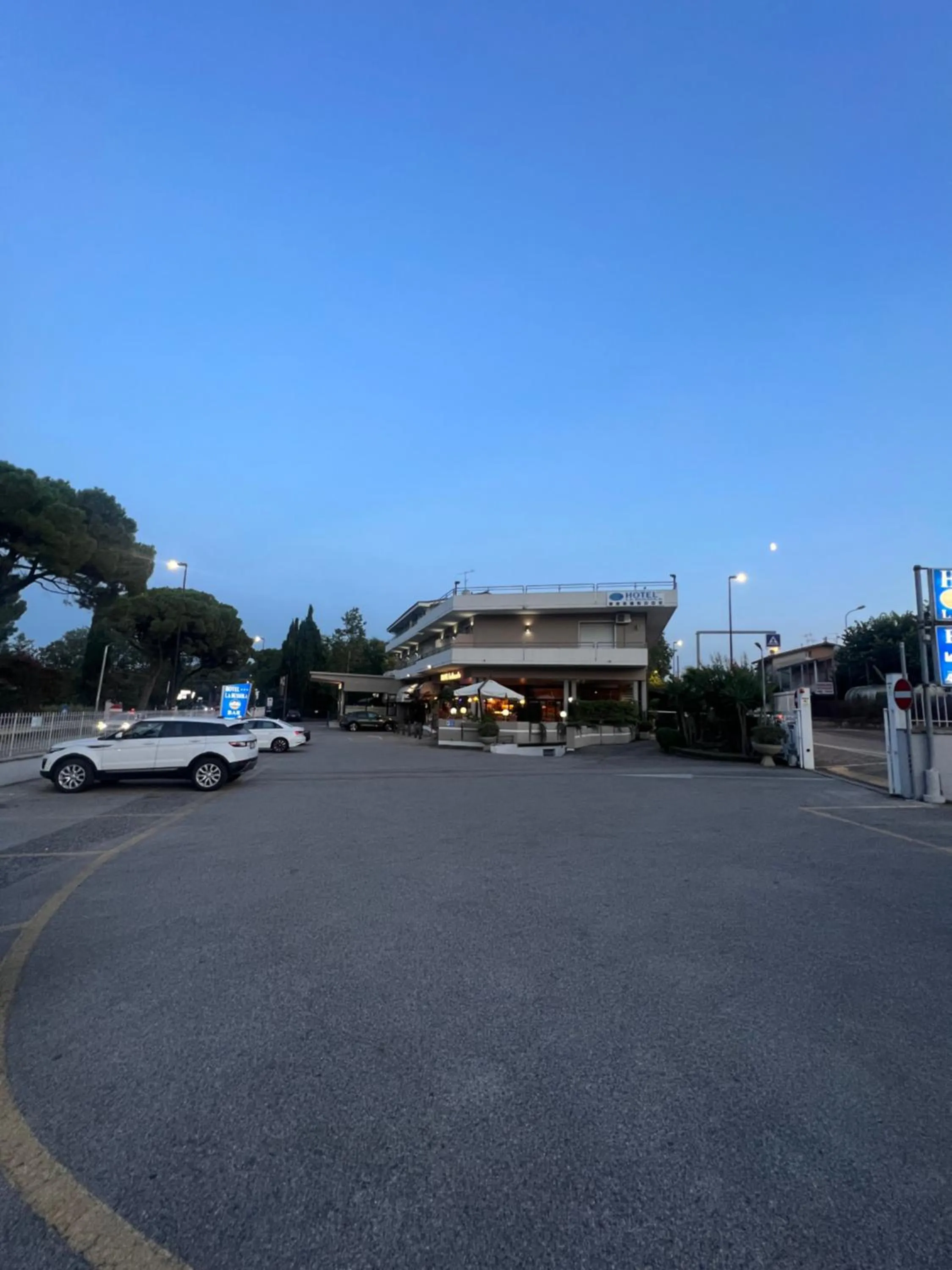 Parking in Hotel La Bussola
