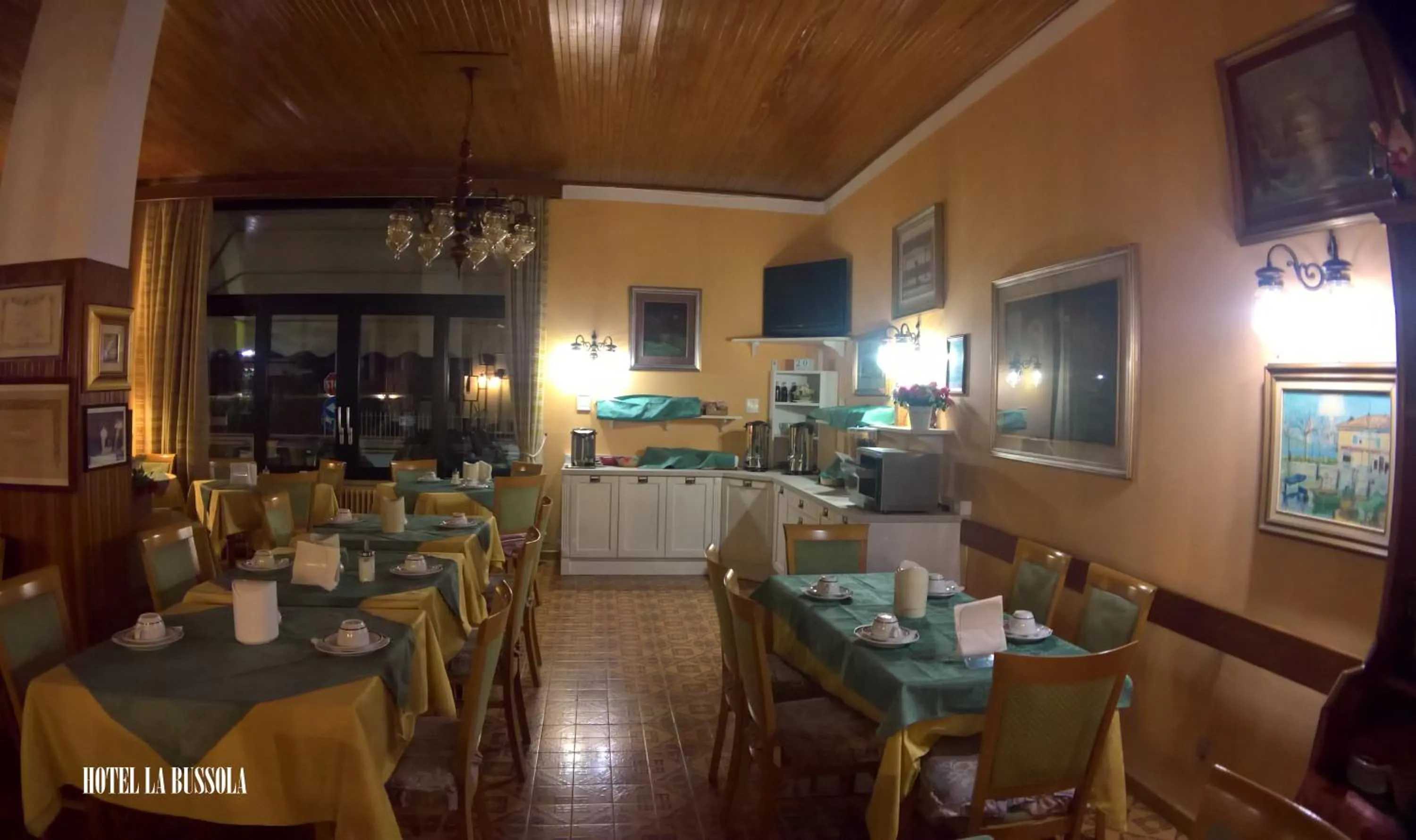 Restaurant/places to eat in Hotel La Bussola