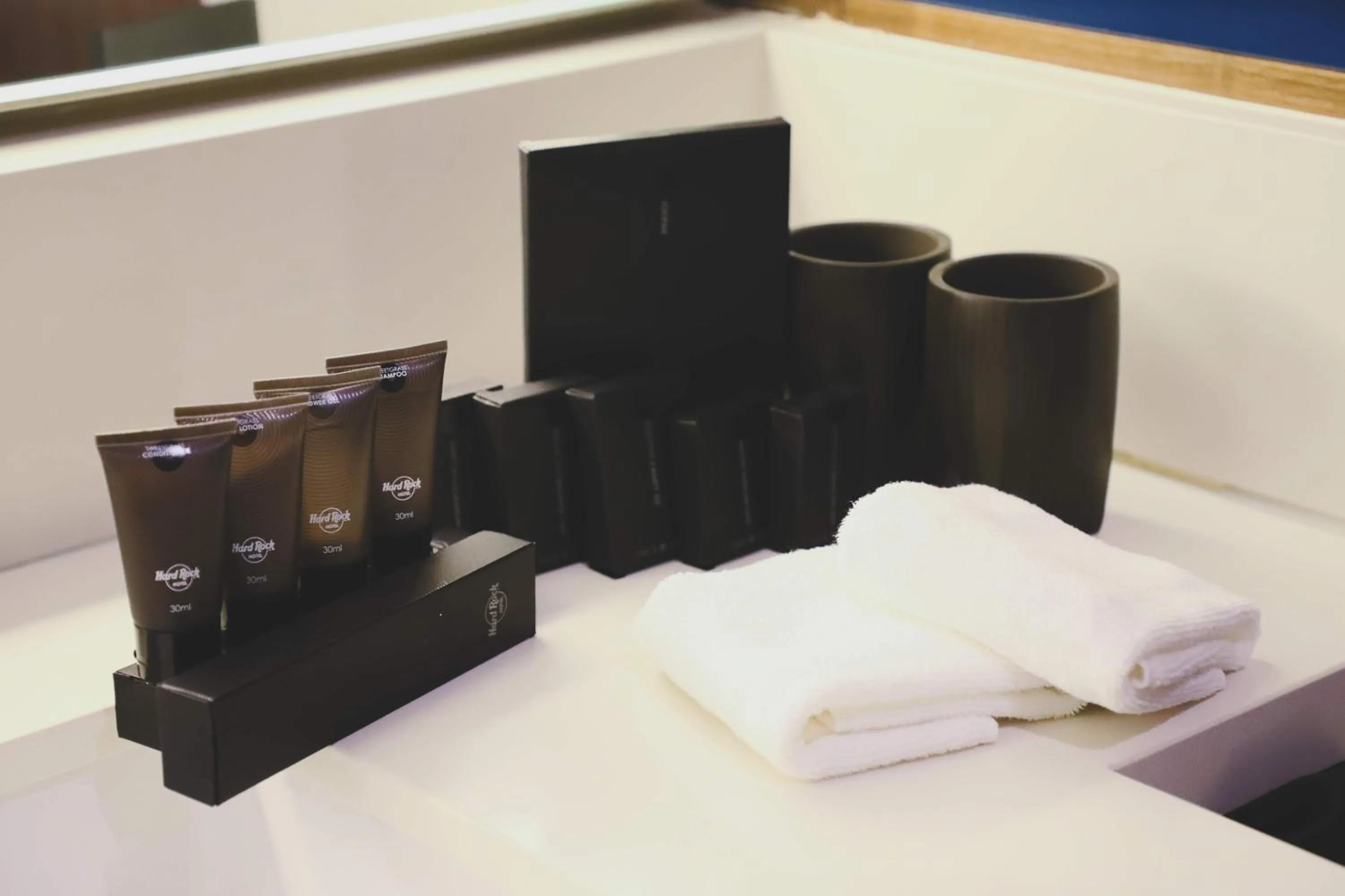 Bathroom, Bed in Hard Rock Hotel Desaru Coast