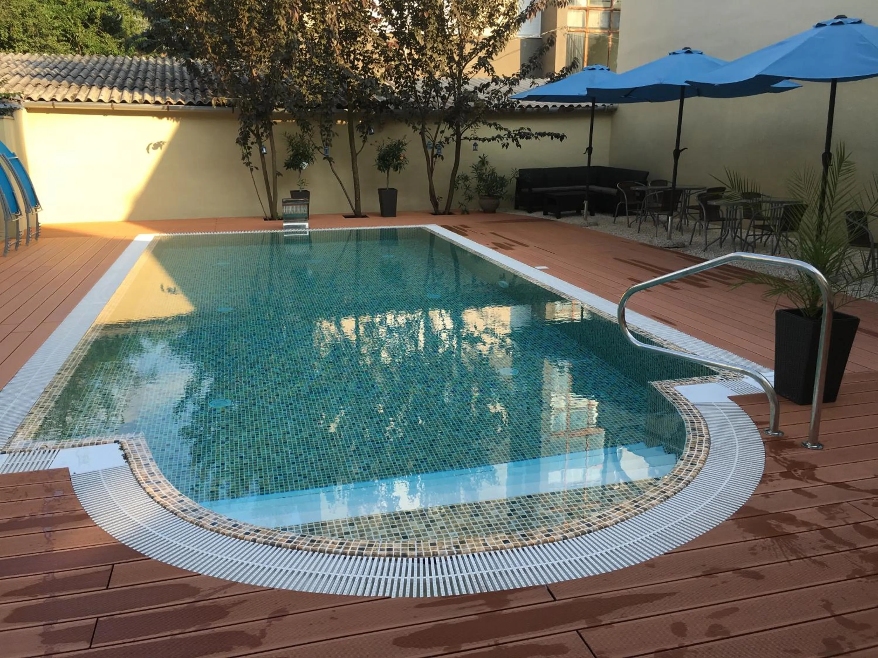 Swimming pool in Mosoly Apartman