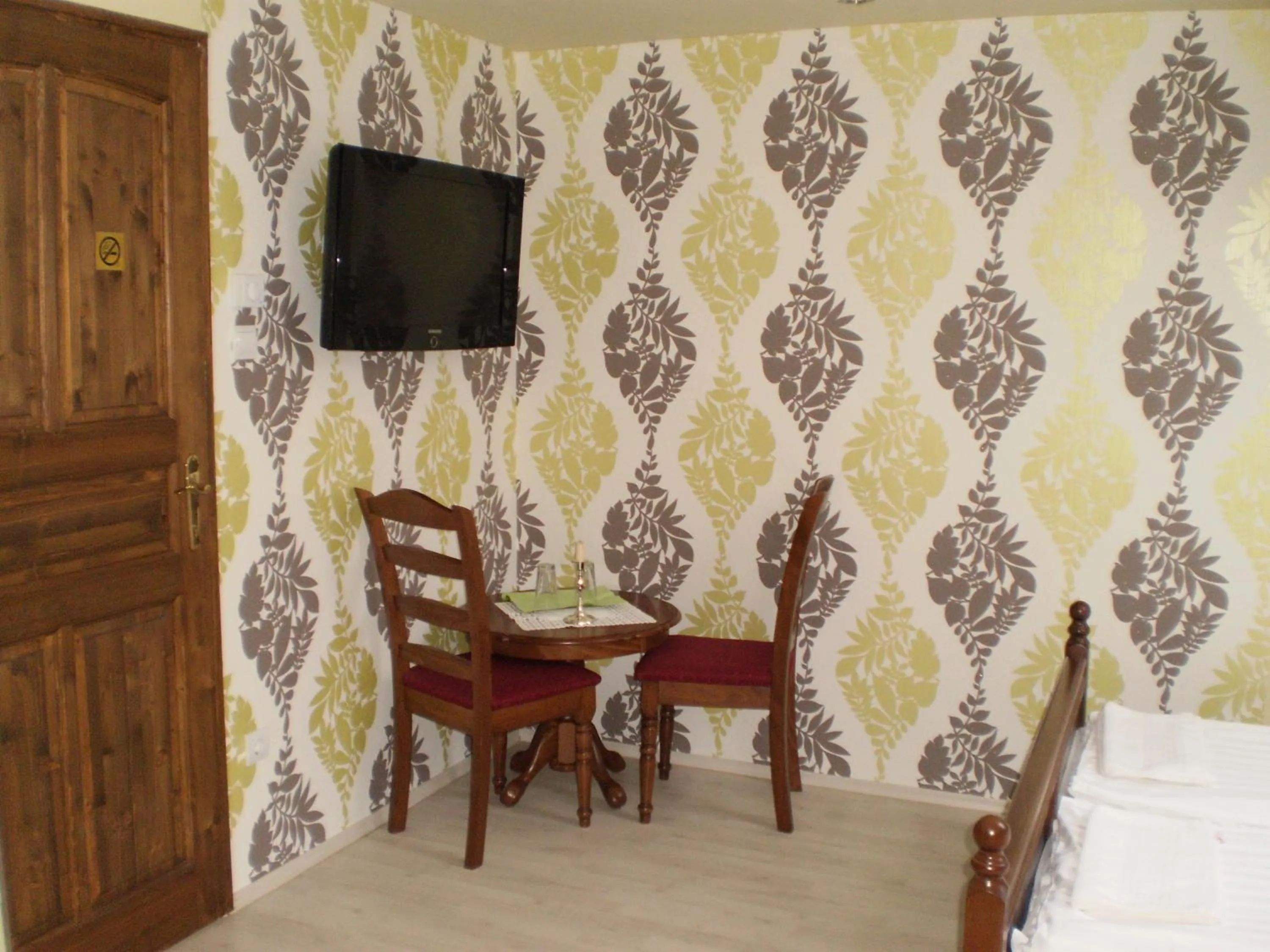 TV and multimedia, Bed in Mosoly Apartman