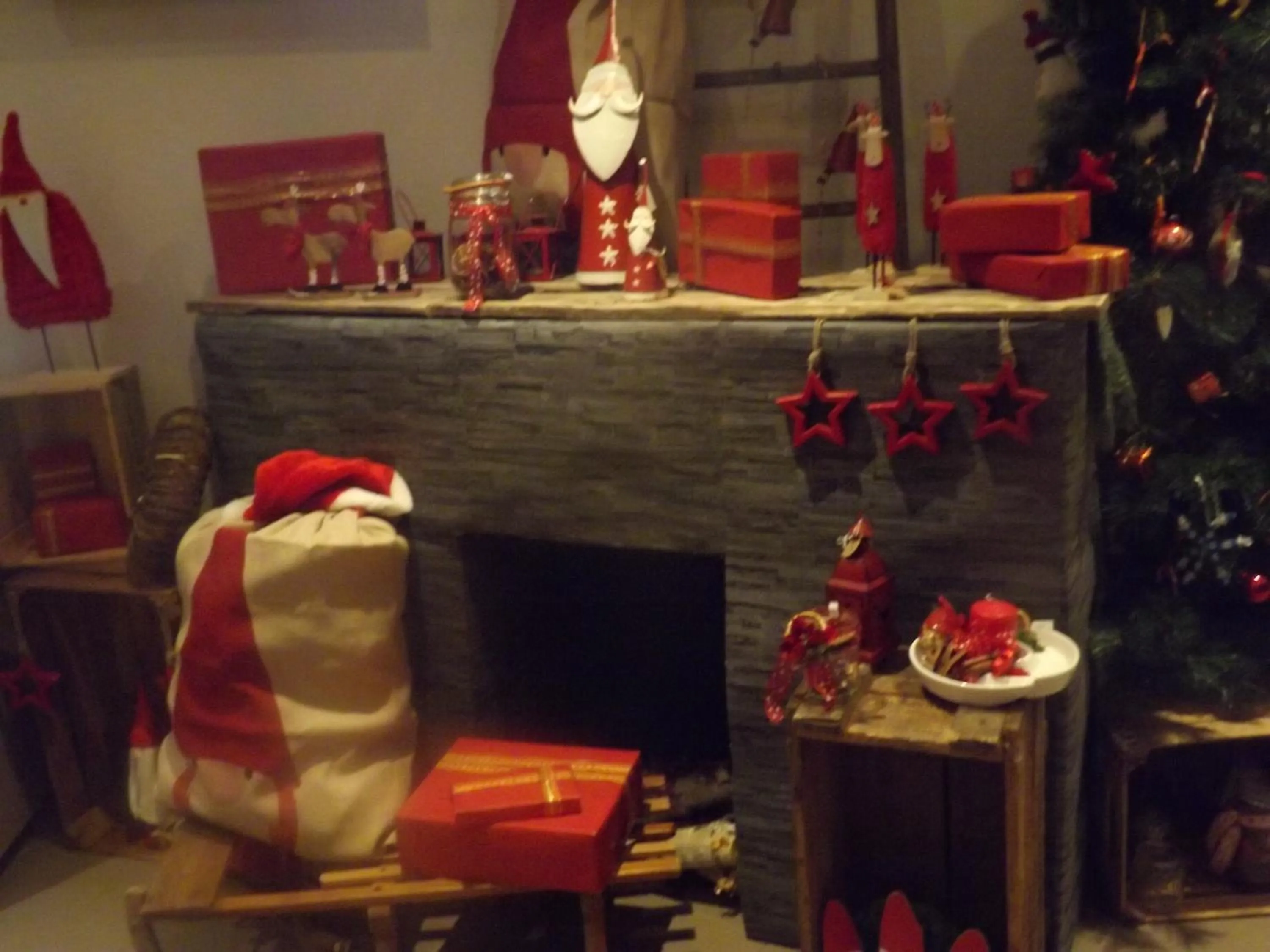 Decorative detail in Les Portes de la Vallee