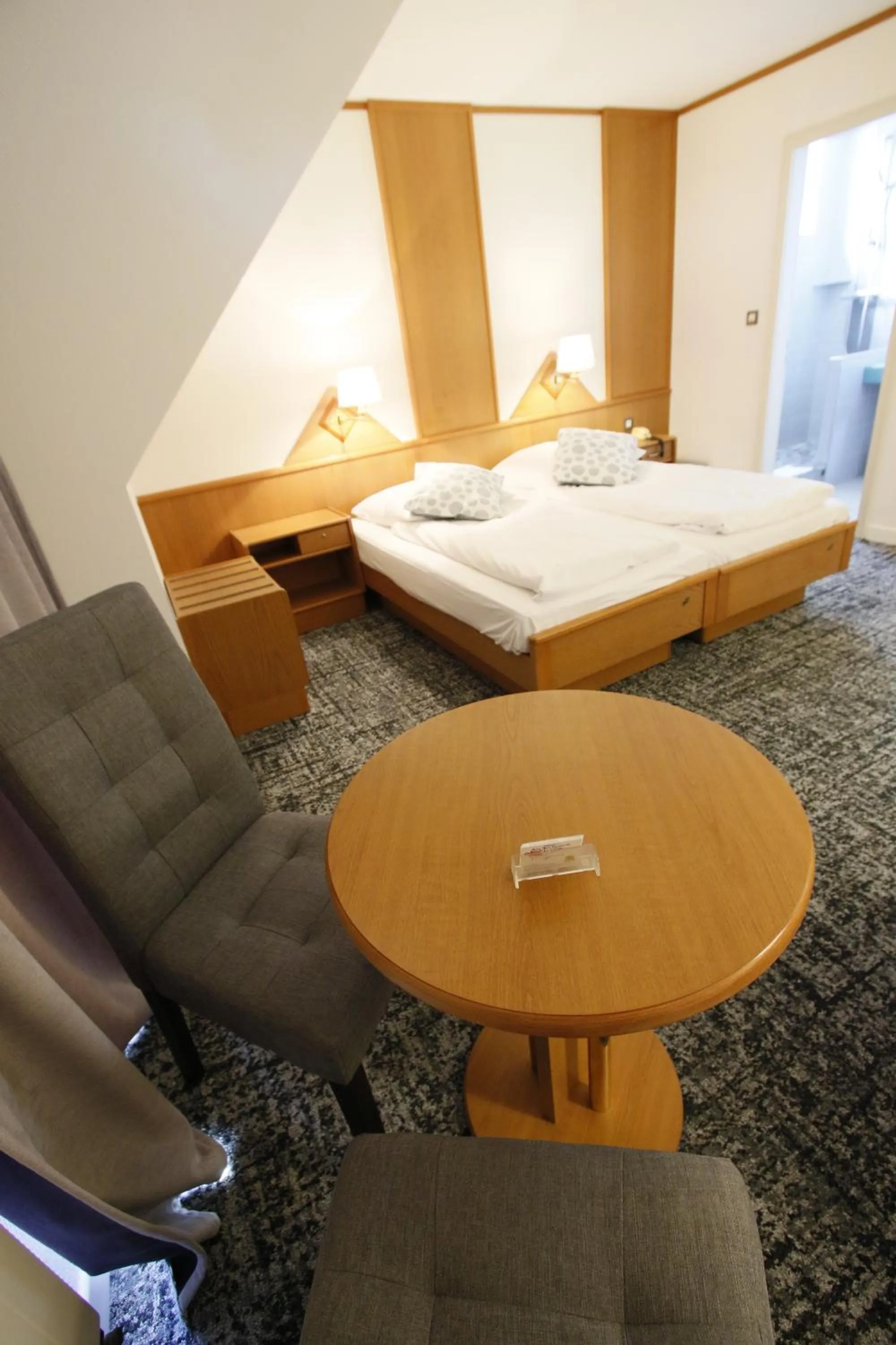 Photo of the whole room, Bed in Les Portes de la Vallee