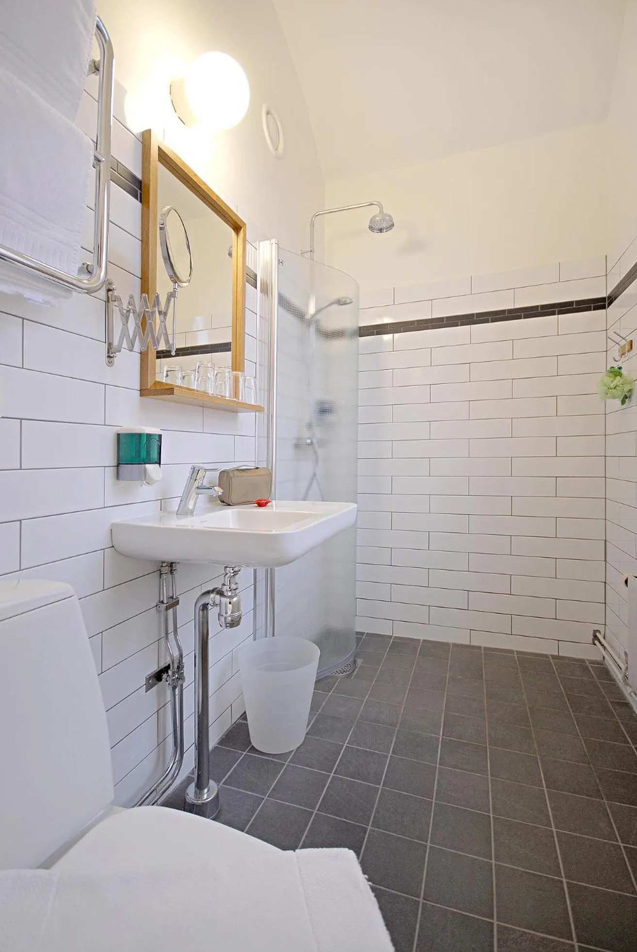 Bathroom in STF Långholmen Hostel