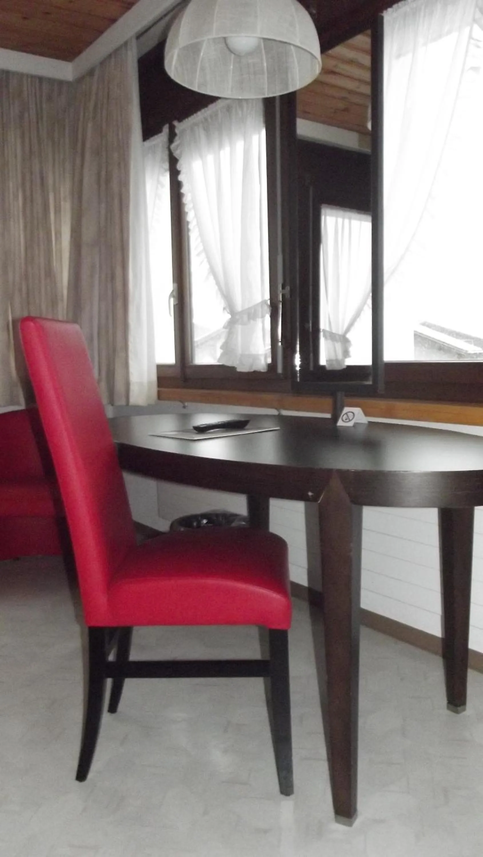 Photo of the whole room in Minster Hotel